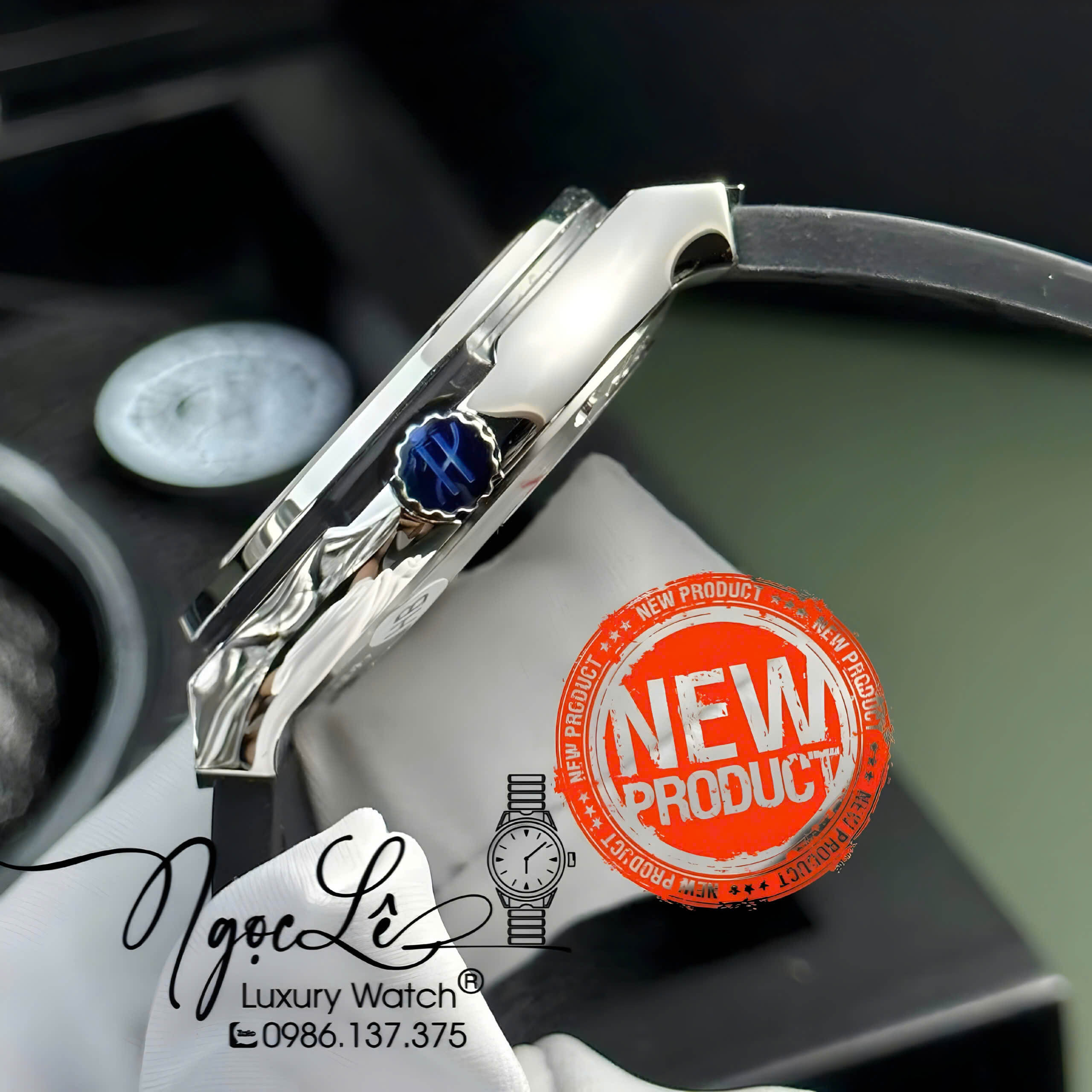 Đồng Hồ Nữ Hublot Classic Fusion Titanium Màu Xám Viền Đá CZ Dây Da Replica Size 31mm