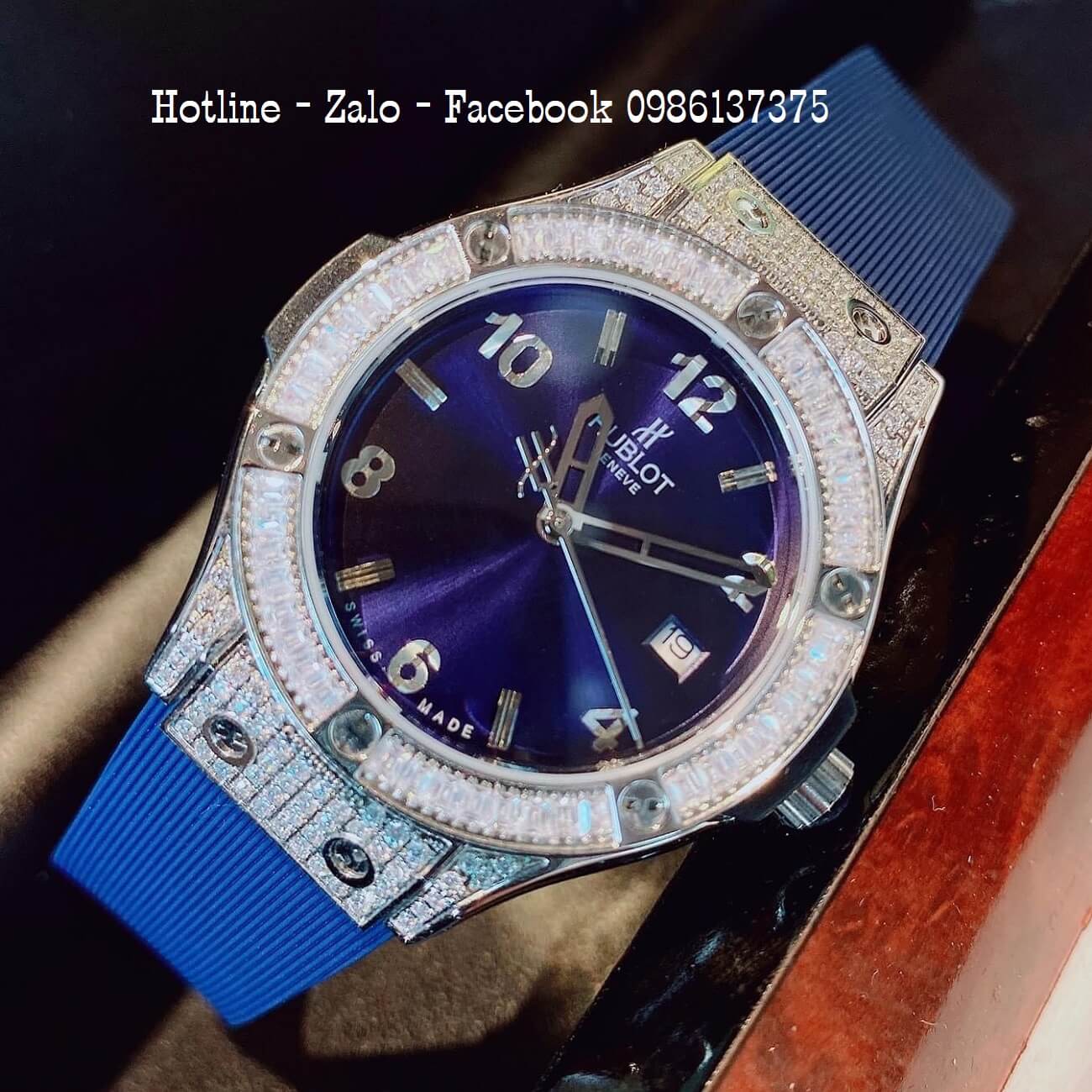 Đồng Hồ Nữ Hublot Đính Đá Dây Silicon Xanh Navy 34mm - Silver