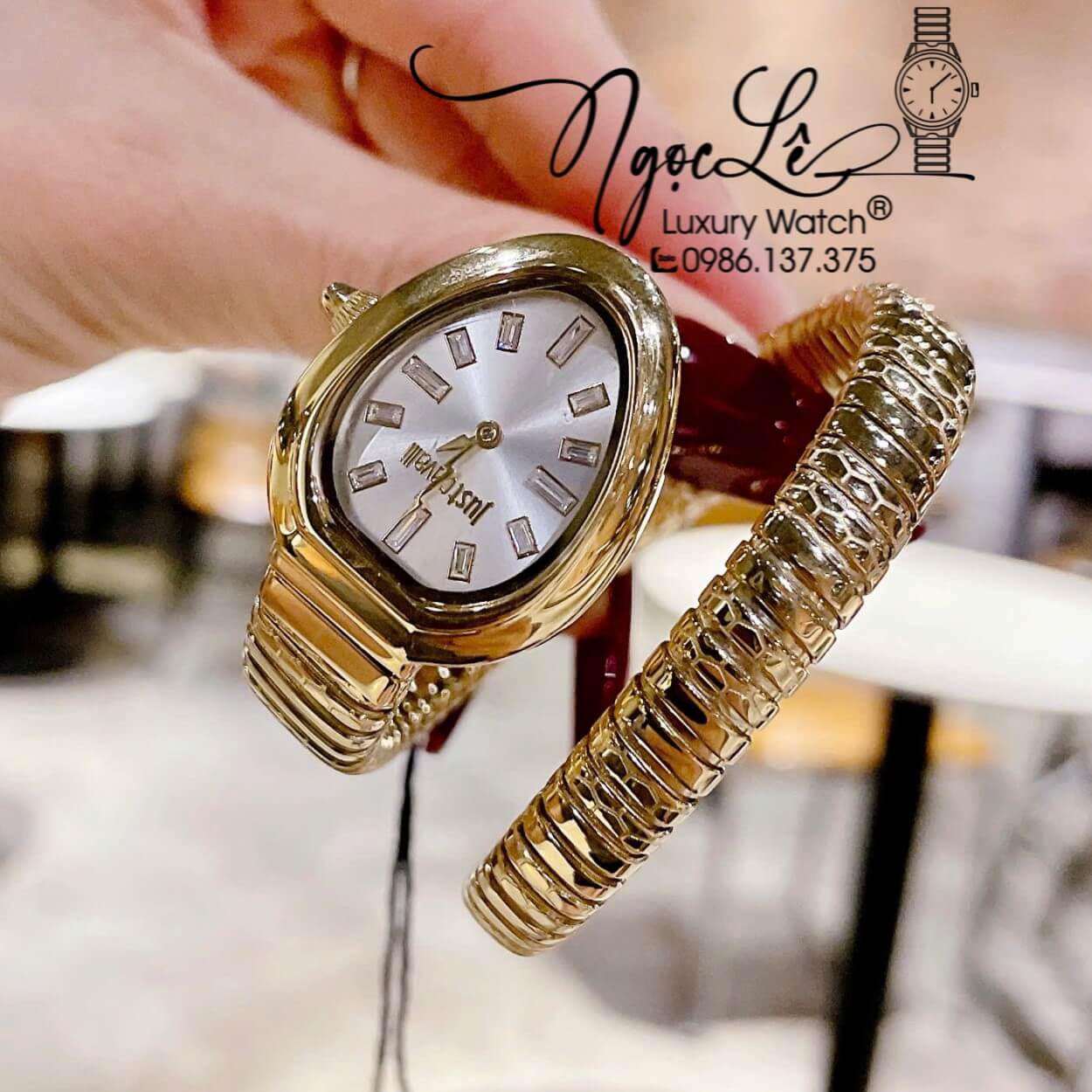 Đồng Hồ Nữ Just Cavalli Rắn Quấn Vòng Màu Vàng Gold Mặt Trắng Size 23mm