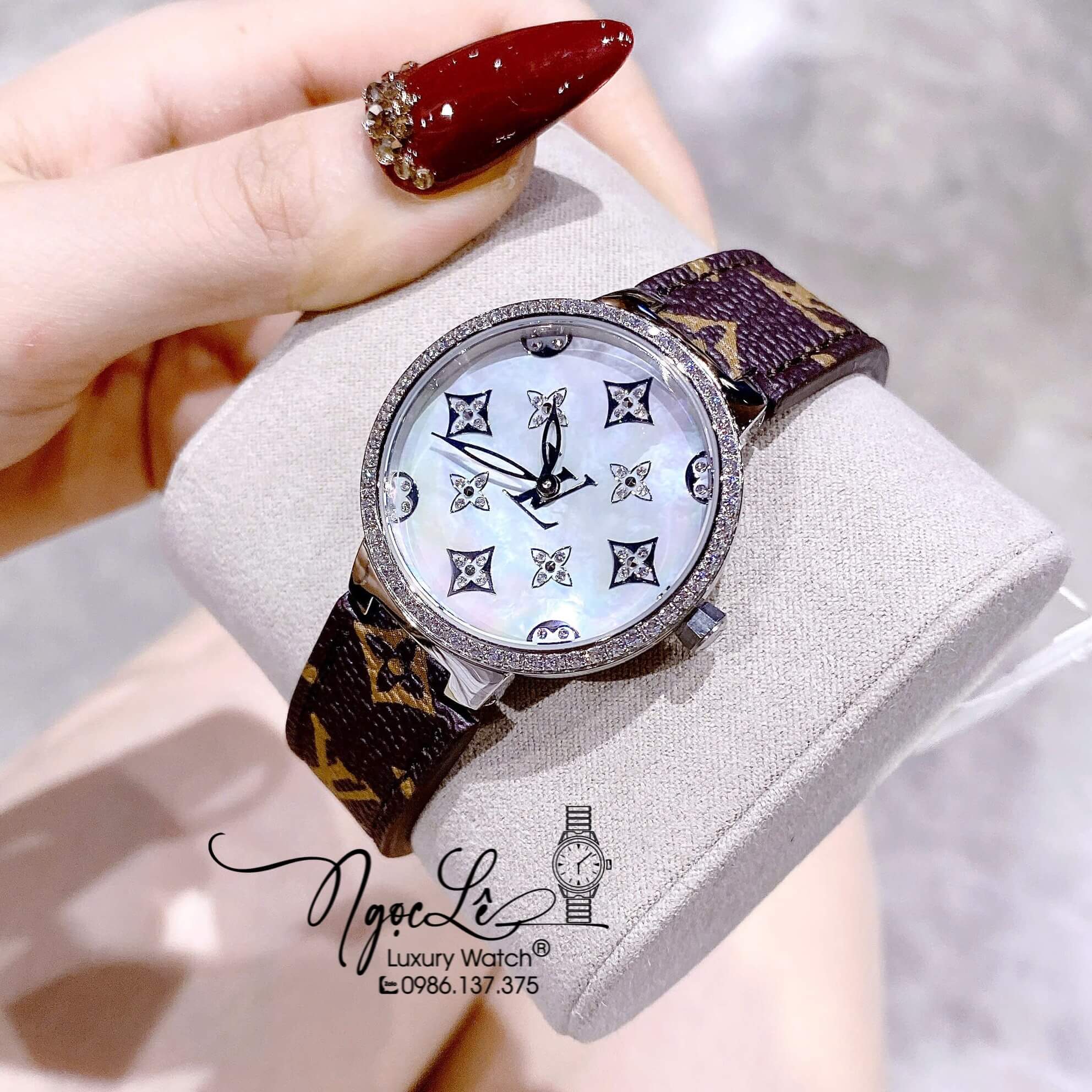 Đồng Hồ Louis Vuitton Nữ Dây Da Nâu Siêu Cấp Replica Size 34mm