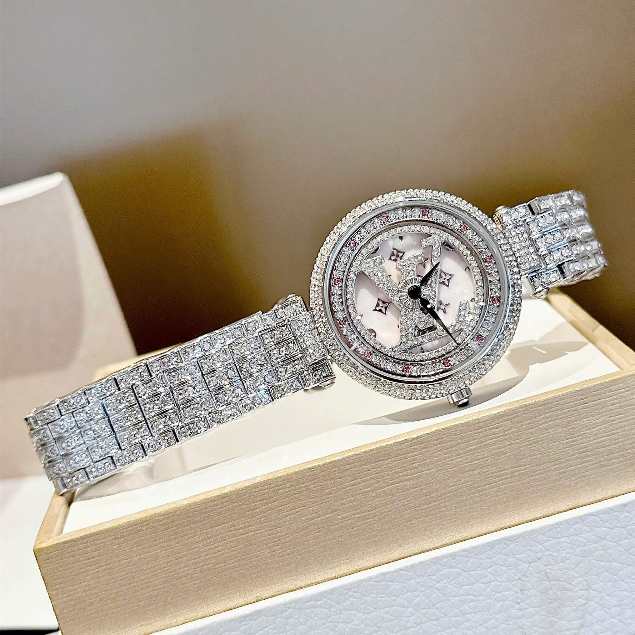Đồng Hồ Nữ LV Mặt Xoay Đính Đá Mặt Và Dây Silver Sang Trọng Size 38mm Quartz