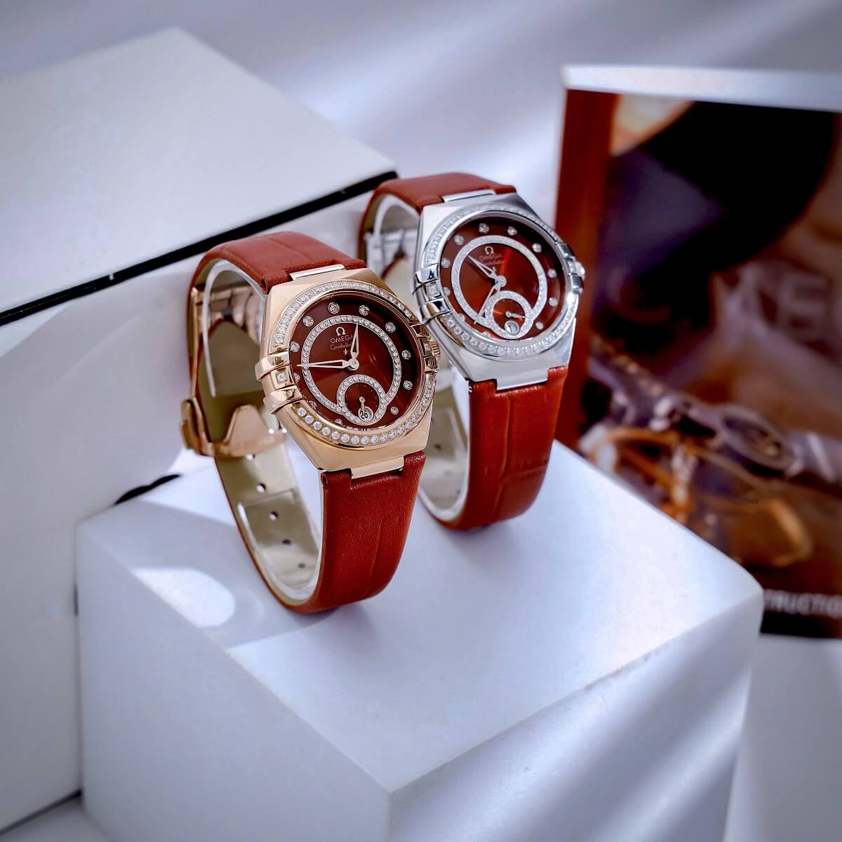 Đồng Hồ Nữ Omega Constellation Dây Da Đỏ Kính Sapphire Vỏ Rose Size 34mm