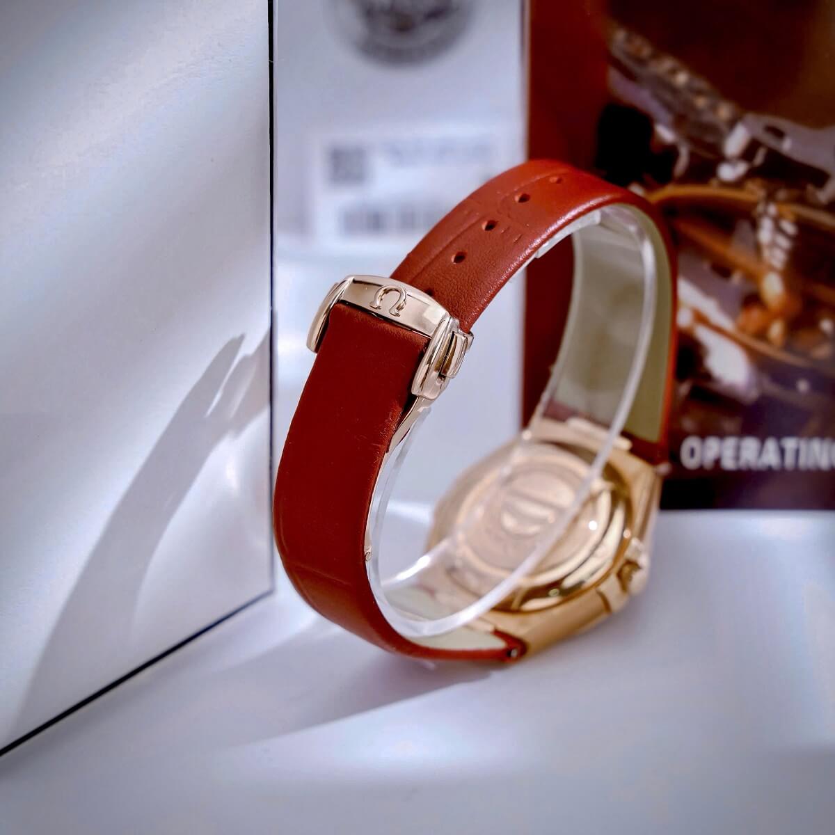 Đồng Hồ Nữ Omega Constellation Dây Da Đỏ Kính Sapphire Vỏ Rose Size 34mm
