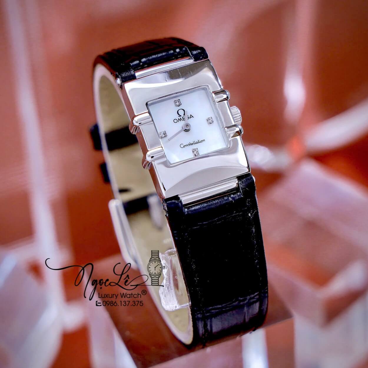 Đồng Hồ Nữ Omega Constellation Dây Da Màu Đen Mặt Vuông Trắng Niềng Trơn Size 22x28mm - Quartz Japan