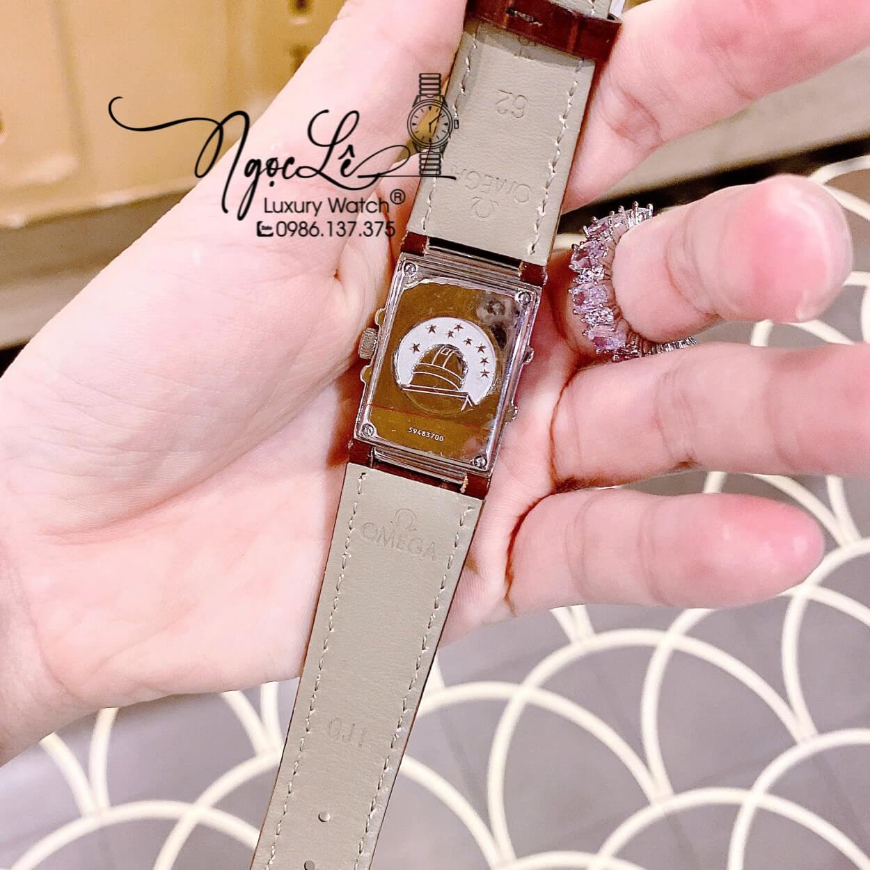 Đồng Hồ Nữ Omega Constellation Dây Da Nâu Mặt Vuông Viền Đá Size 22x28mm - Quartz Japan