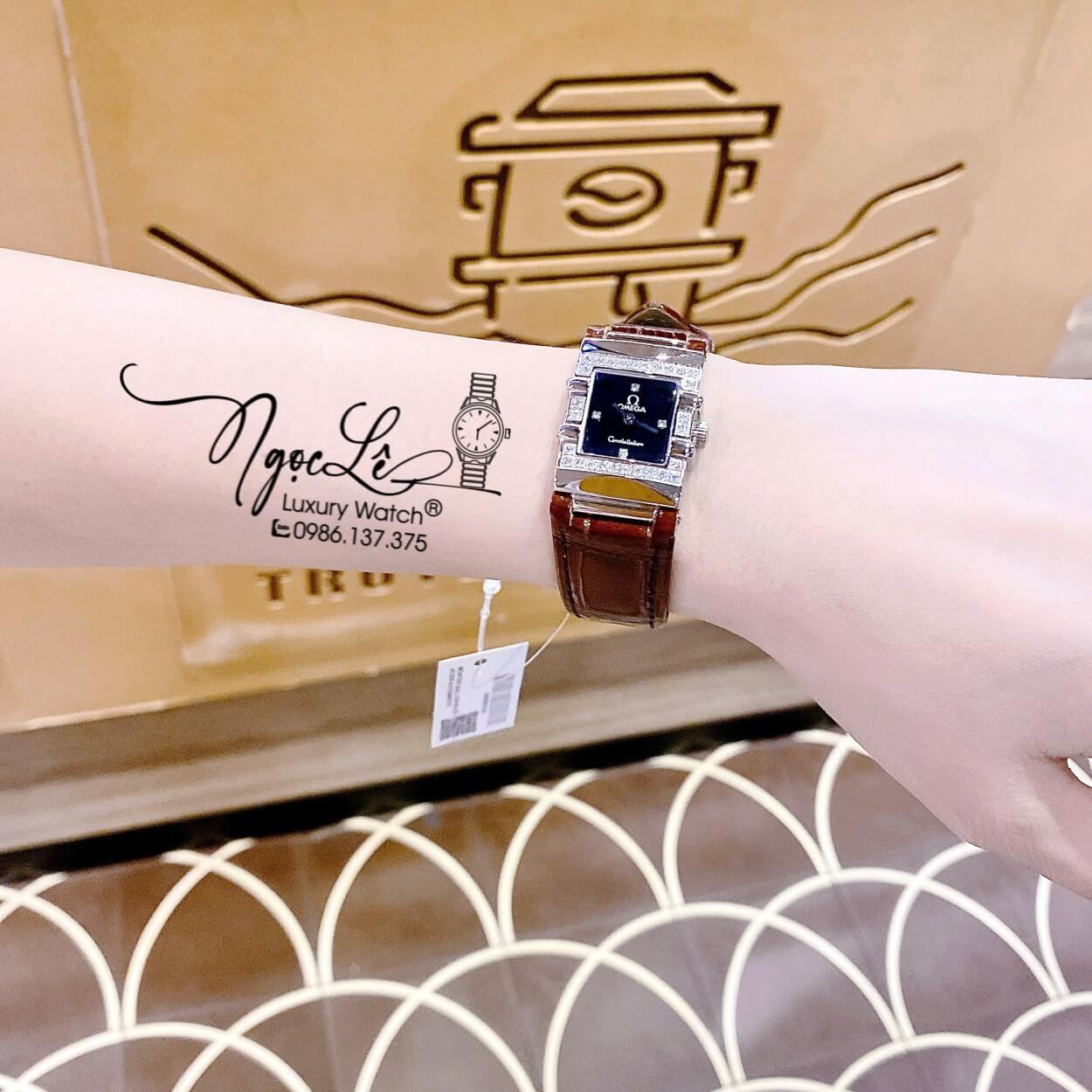 Đồng Hồ Nữ Omega Constellation Dây Da Nâu Mặt Vuông Viền Đá Size 22x28mm - Quartz Japan