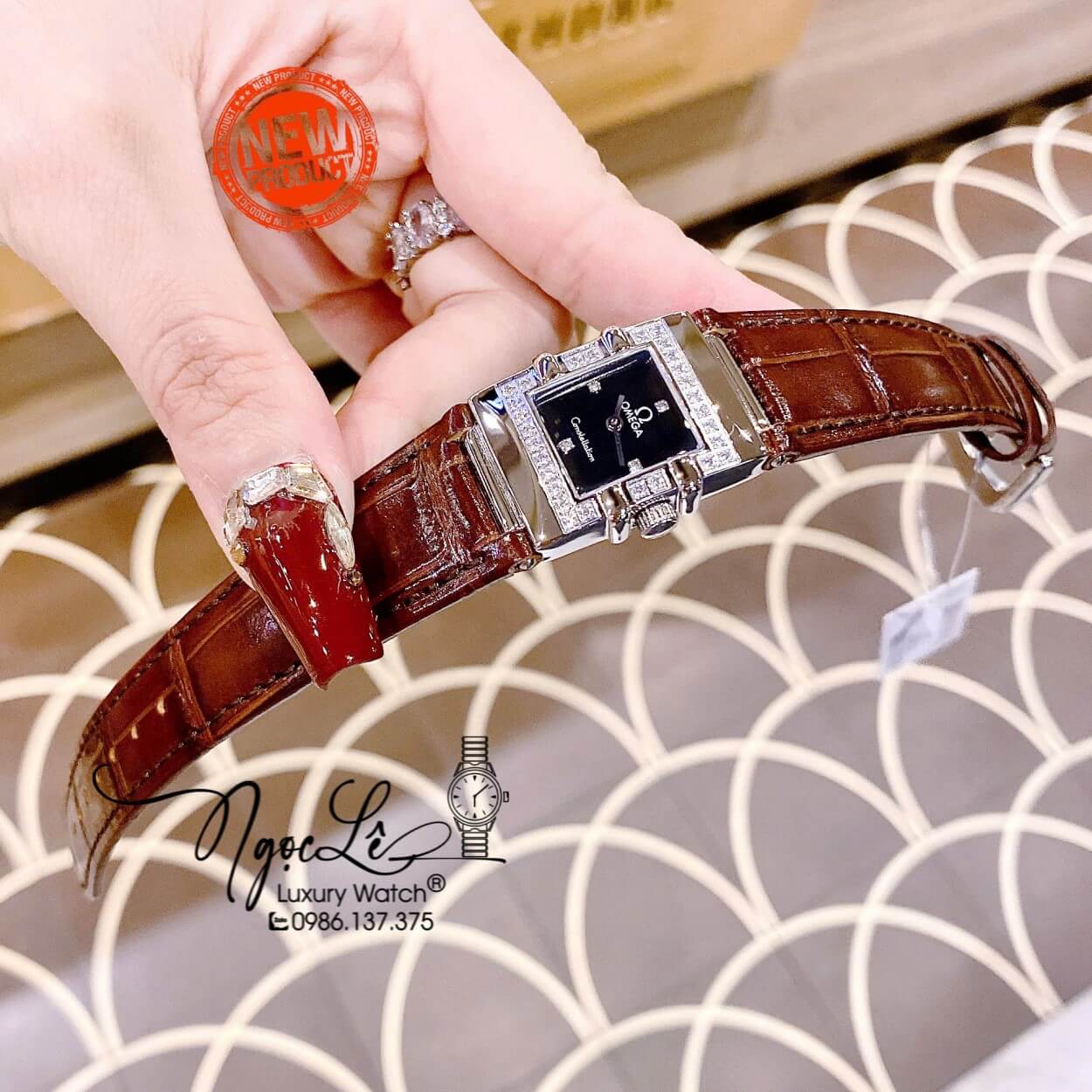 Đồng Hồ Nữ Omega Constellation Dây Da Nâu Mặt Vuông Viền Đá Size 22x28mm - Quartz Japan
