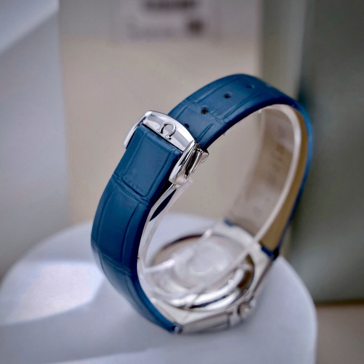 Đồng Hồ Nữ Omega Constellation Dây Da Xanh Kính Sapphire Vỏ Silver Size 34mm