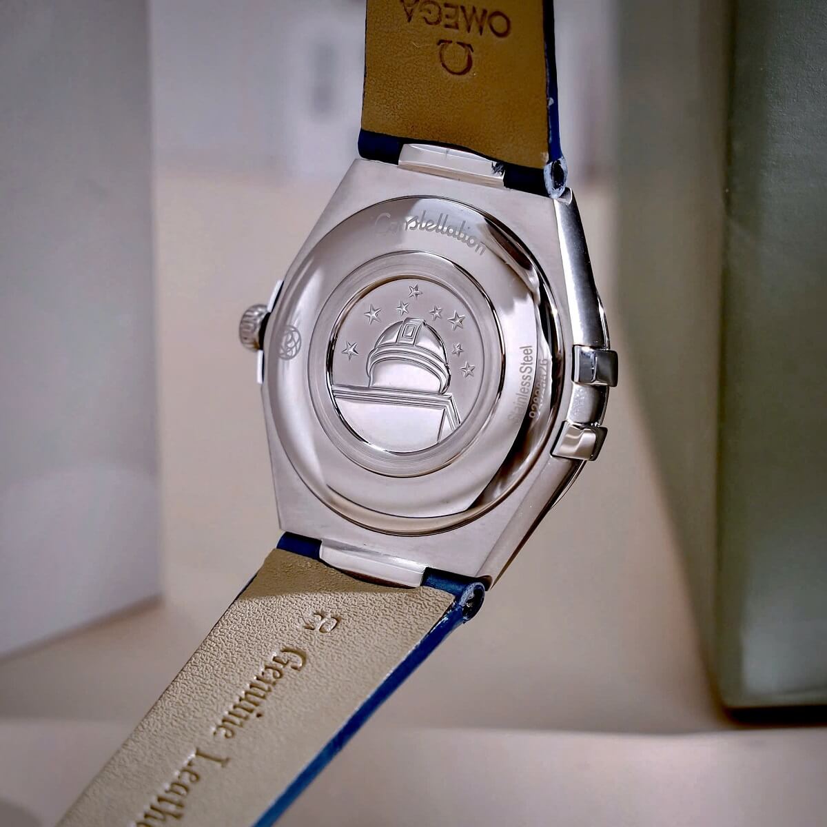 Đồng Hồ Nữ Omega Constellation Dây Da Xanh Kính Sapphire Vỏ Silver Size 34mm