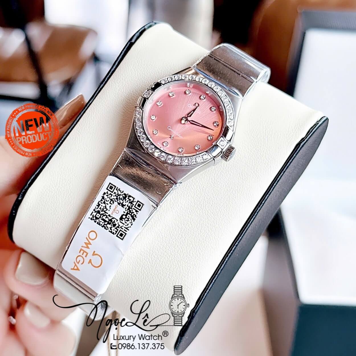 Đồng Hồ Nữ Omega Constellation Dây Kim Loại Silver Mặt Hồng Pastel Đính Đá Size 29mm