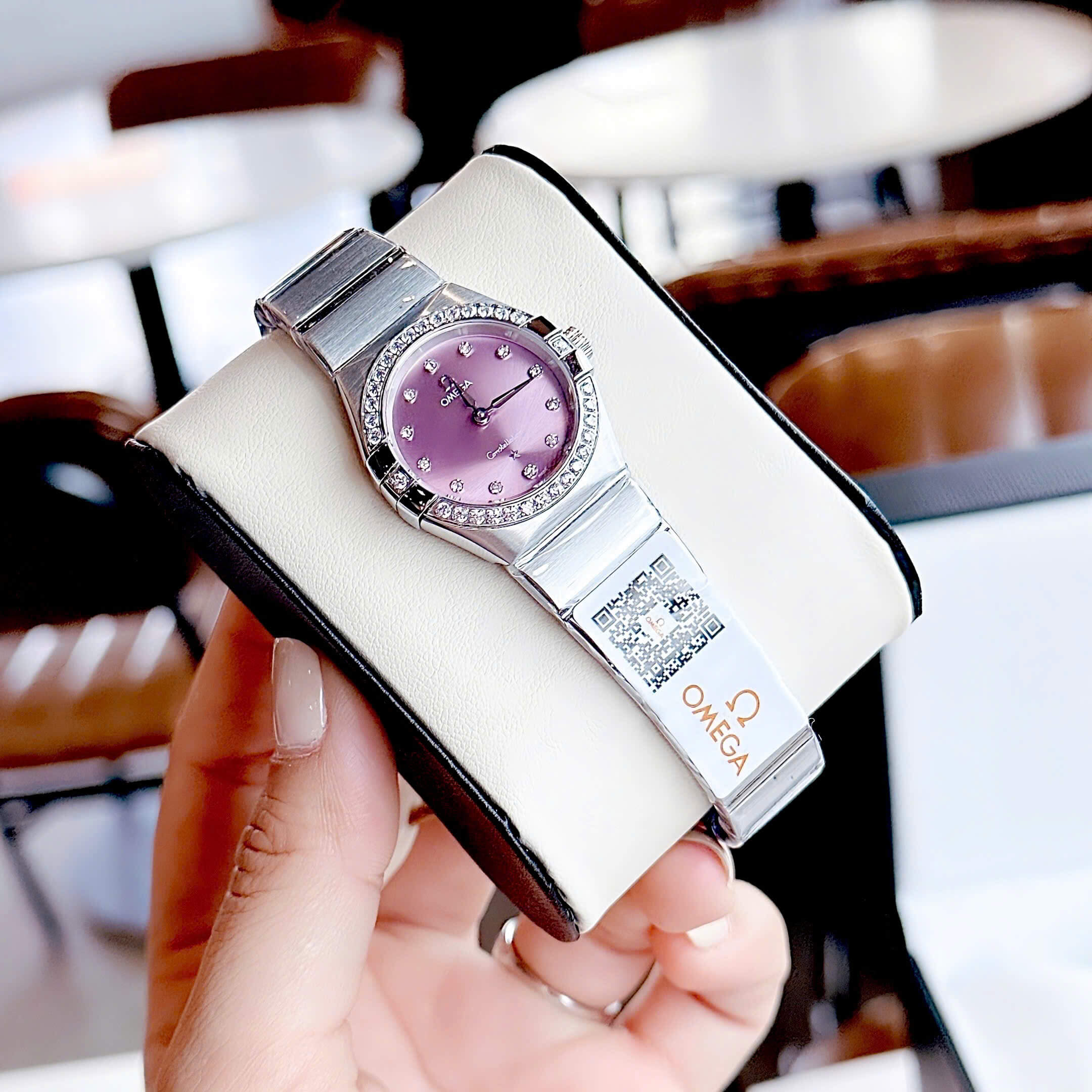 Đồng Hồ Nữ Omega Constellation Dây Kim Loại Silver Mặt Tím Nhạt Đính Đá Size 29mm