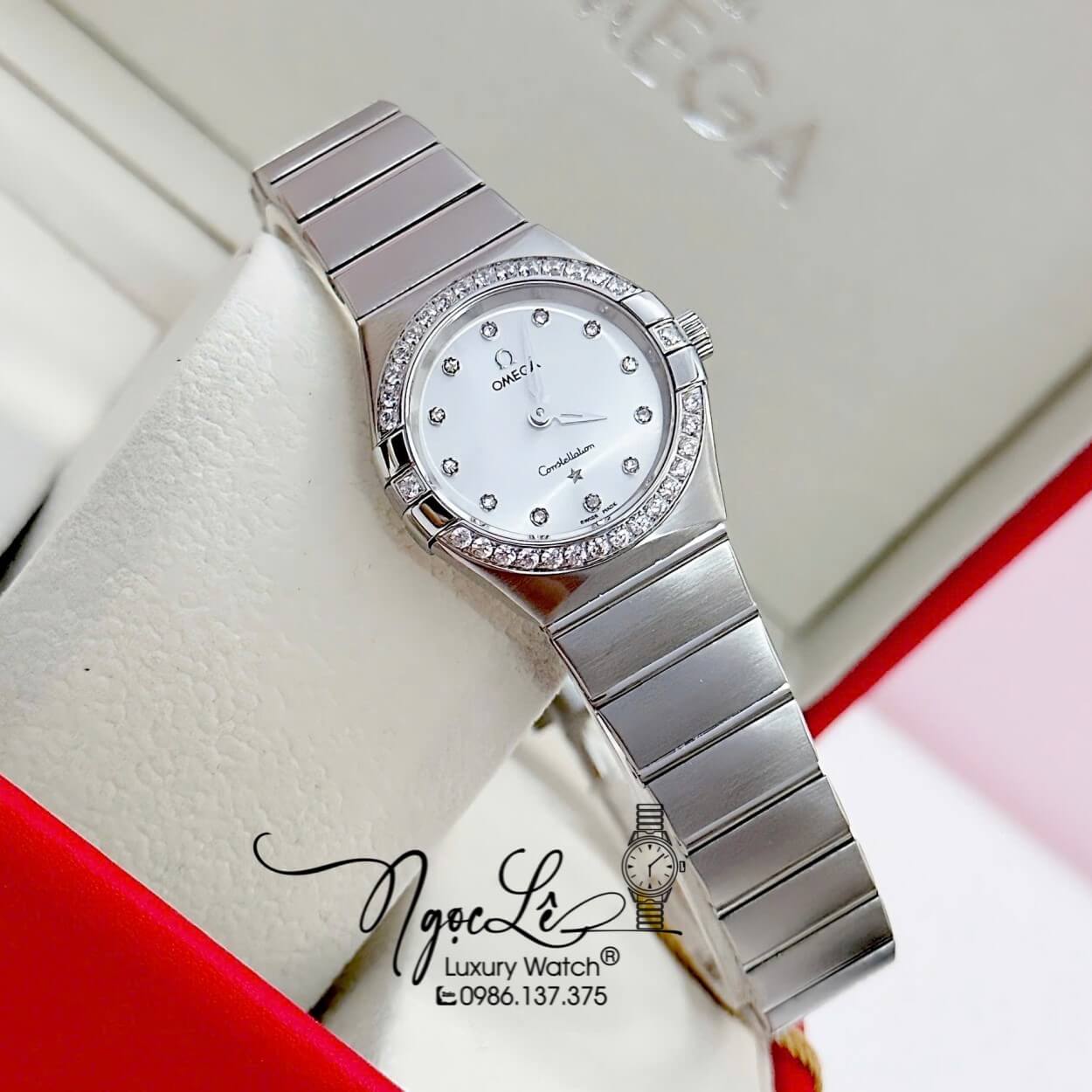 Đồng Hồ Nữ Omega Constellation Dây Kim Loại Silver Mặt Trắng Đính Đá Size 29mm
