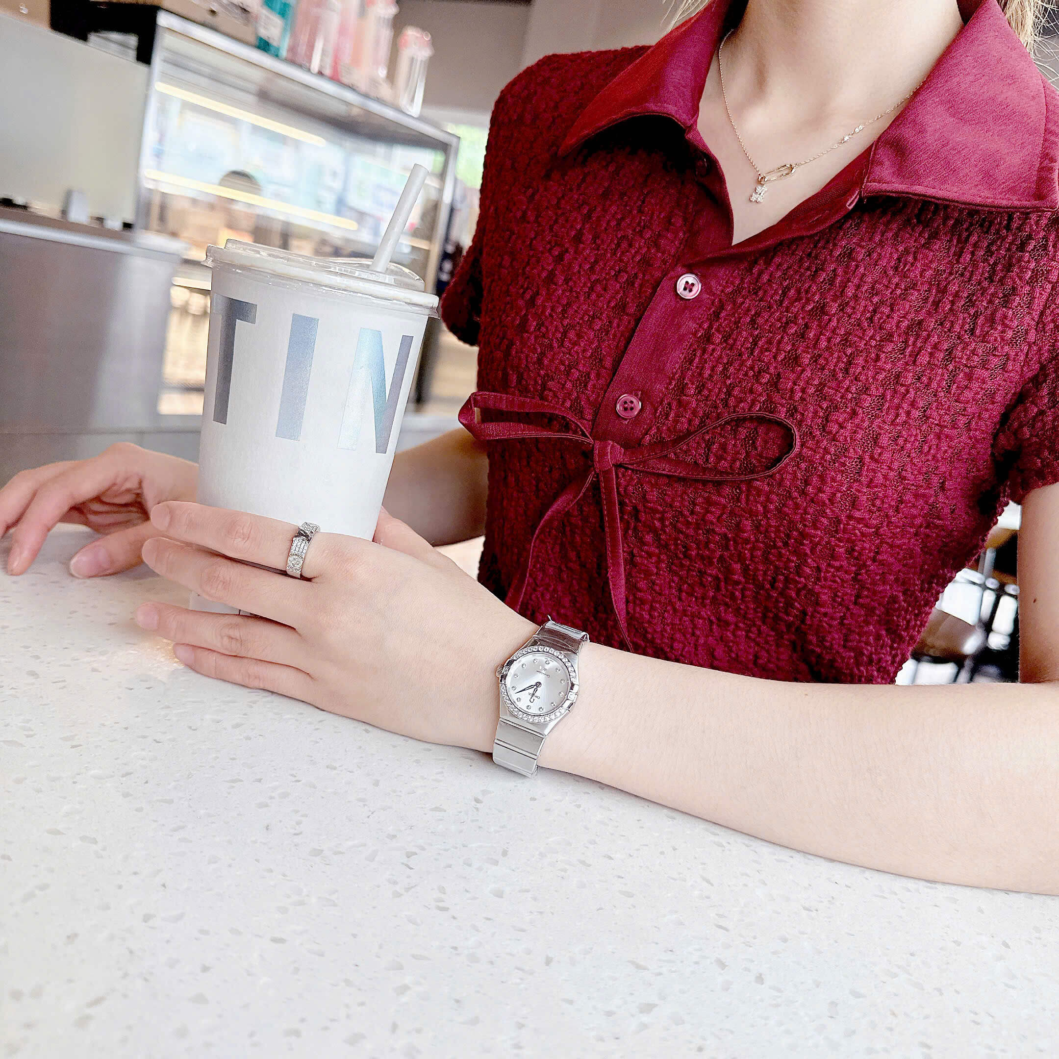 Đồng Hồ Nữ Omega Constellation Dây Kim Loại Silver Mặt Trắng Đính Đá Size 29mm
