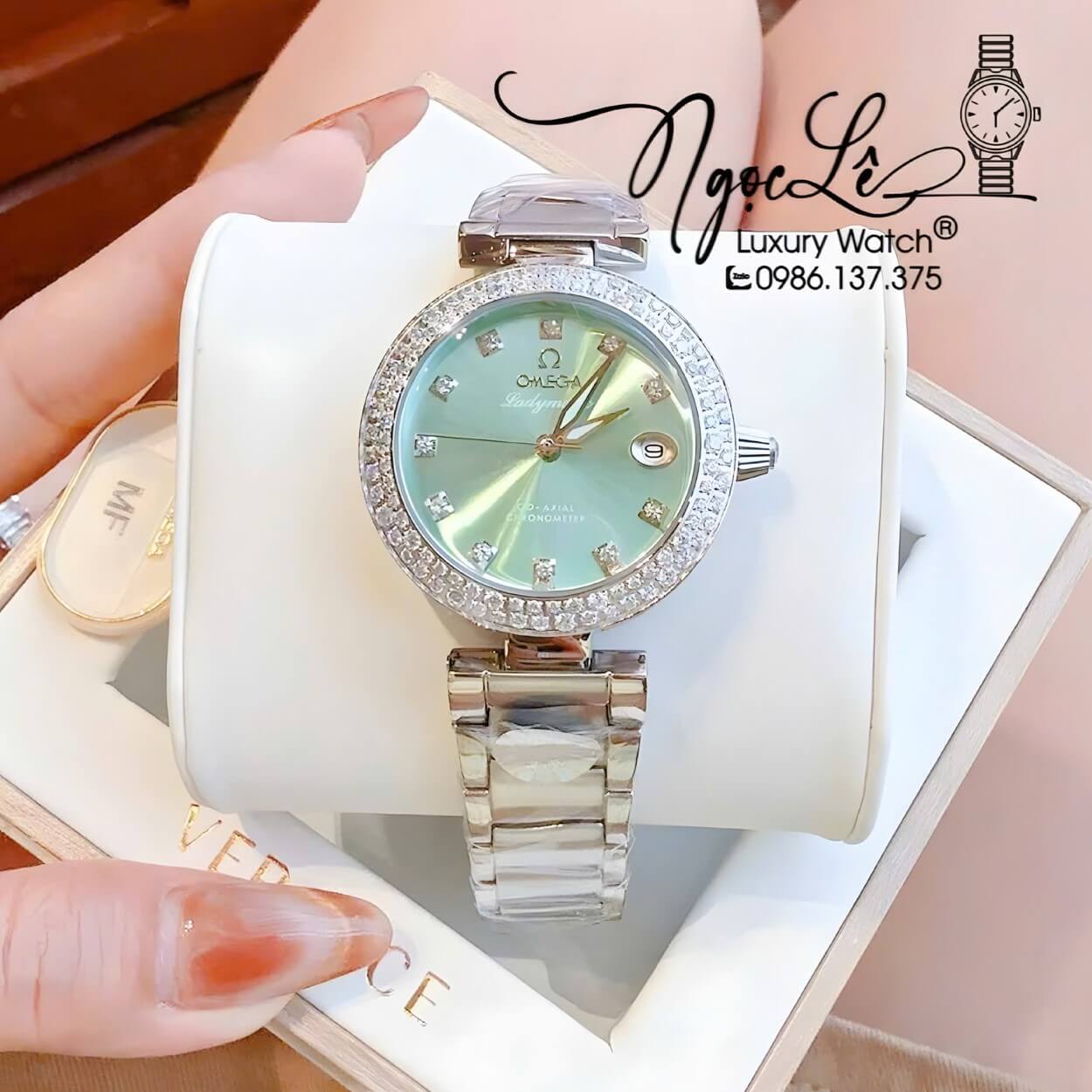 Đồng Hồ Nữ Omega De Ville Dây Kim Loại Silver Mặt Xanh Mint Đính Đá Size 34mm