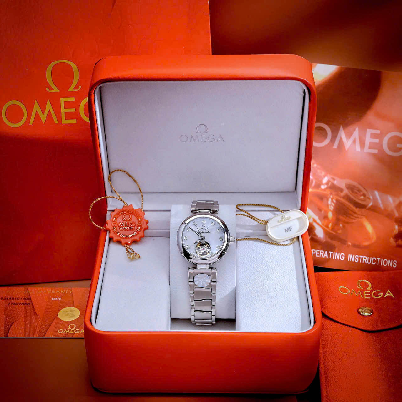 Đồng Hồ Nữ Omega Ladymatic Dây Kim Loại Màu Bạc Mặt Trắng Xà Cừ Size 34mm (Automatic)