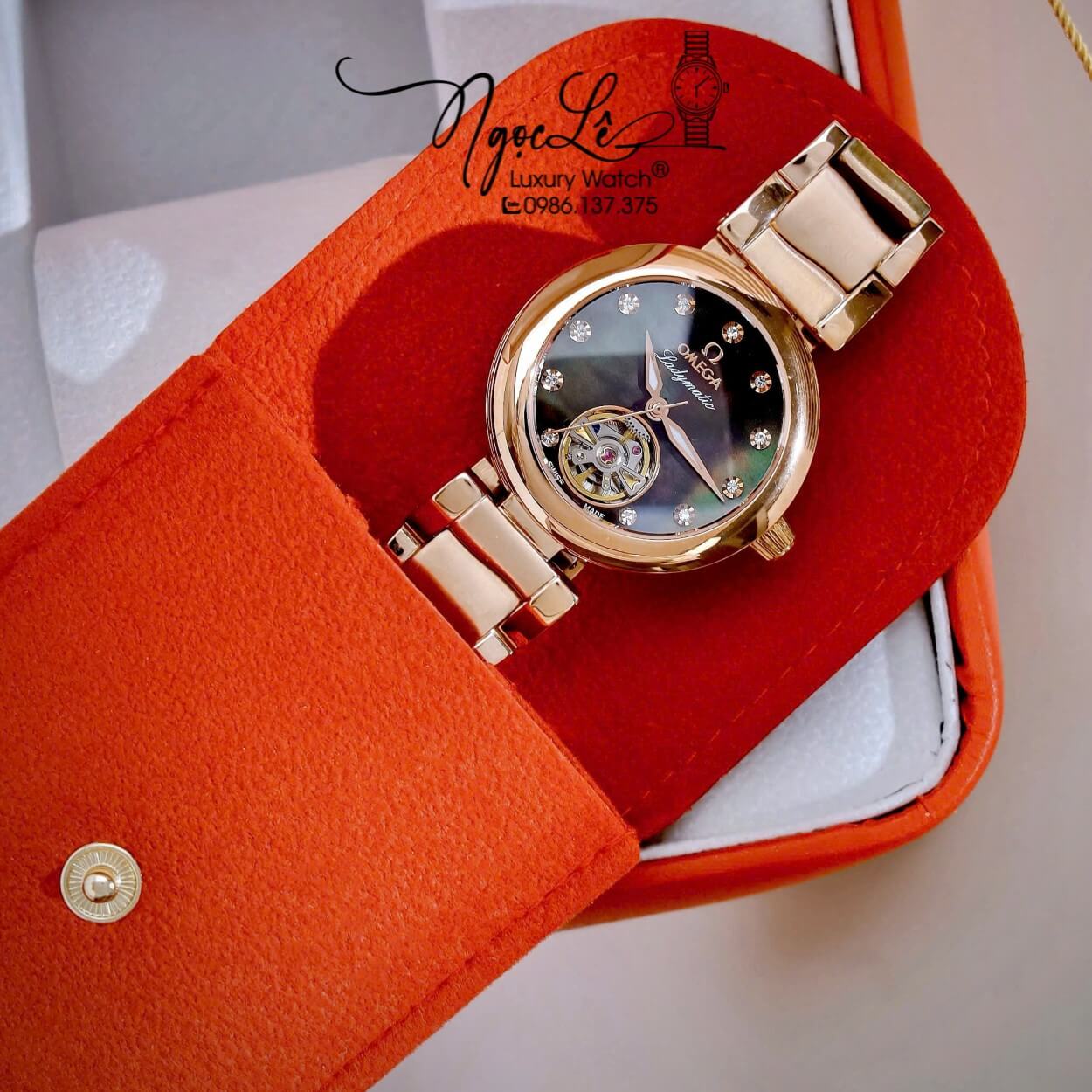 Đồng Hồ Nữ Omega Ladymatic Dây Kim Loại Rose Gold Mặt Đen Xà Cừ Size 34mm (Automatic)