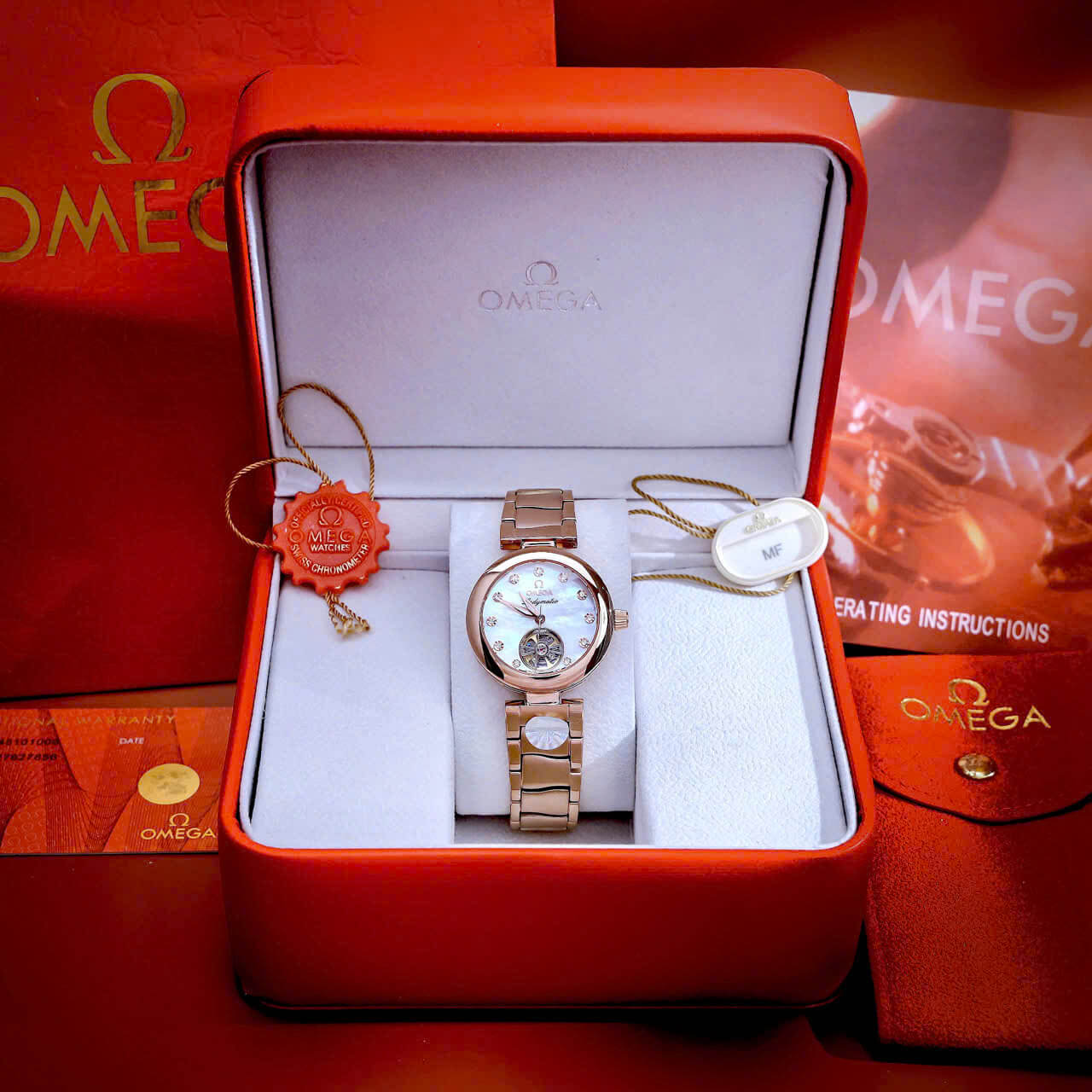 Đồng Hồ Nữ Omega Ladymatic Dây Kim Loại Rose Gold Mặt Trắng Xà Cừ Size 34mm (Automatic)
