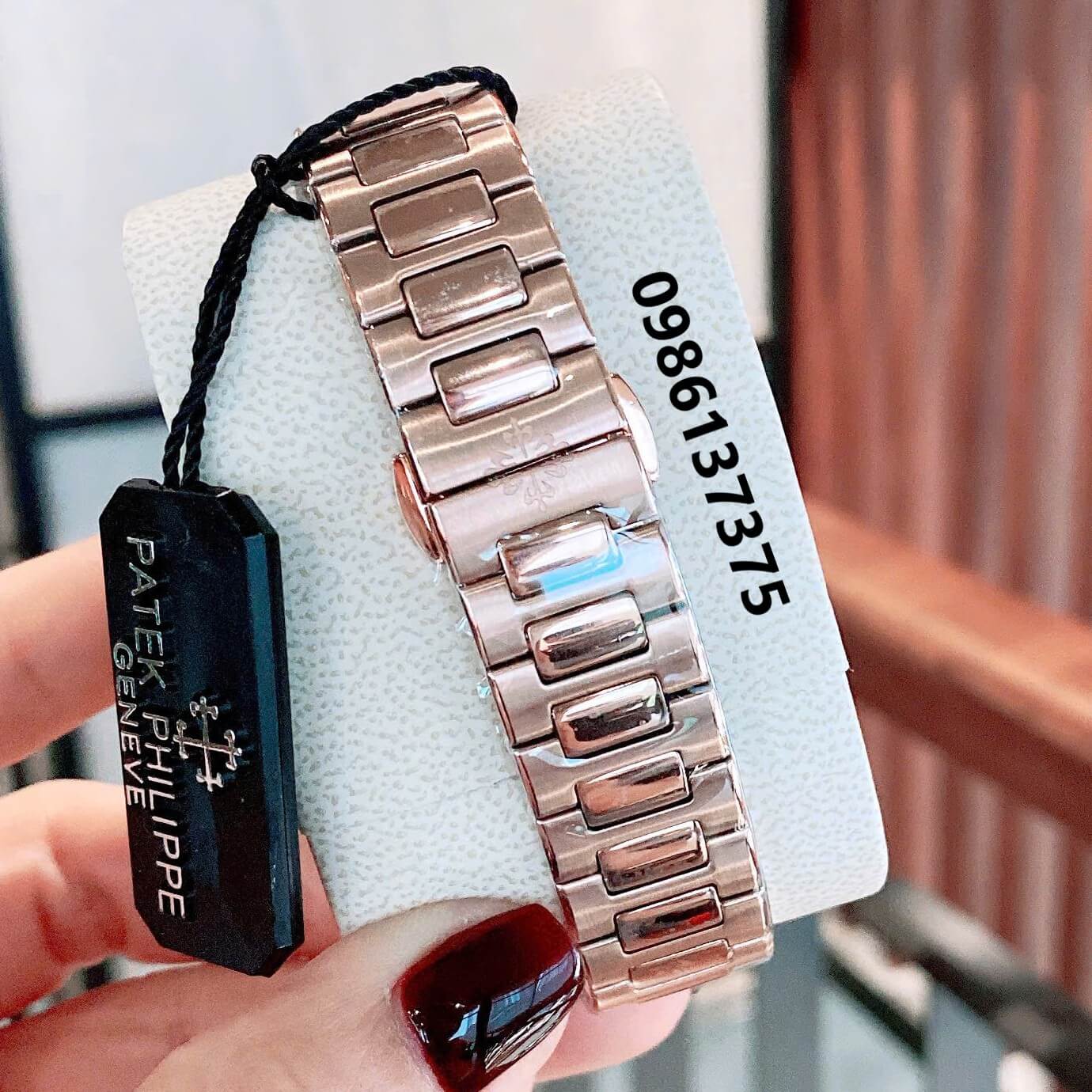 Đồng Hồ Nữ Patek Philippe Nautilus Màu Rose Gold Máy Thụy Sĩ Size 36mm - Viền Đá