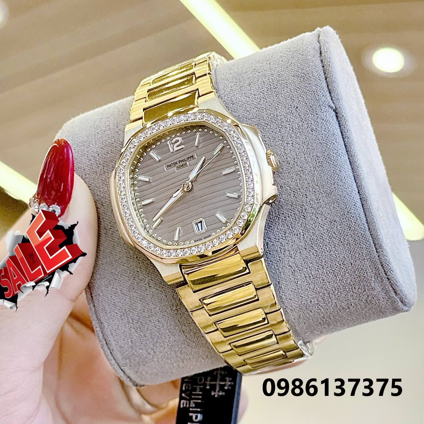 Đồng Hồ Nữ Patek Philippe Nautilus Màu Vàng Gold Mặt Xám Grey Máy Thụy Sĩ Size 36mm - Viền Đá