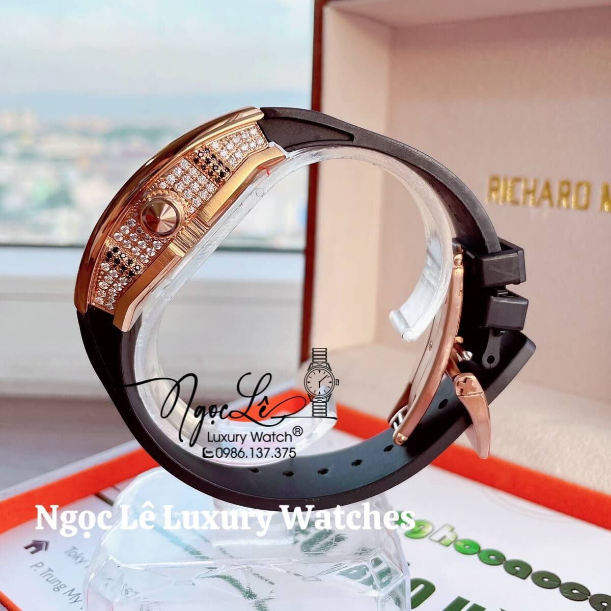 Đồng Hồ Nữ Richard Mille Siêu Cấp Dây Silicon Đen Lõi Đen Đính Đá Ống Vỏ Rose Size 30x47mm