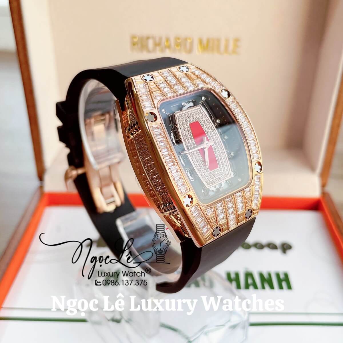 Đồng Hồ Nữ Richard Mille Siêu Cấp Dây Silicon Đen Lõi Đỏ Đính Đá Ống Size 30x47mm