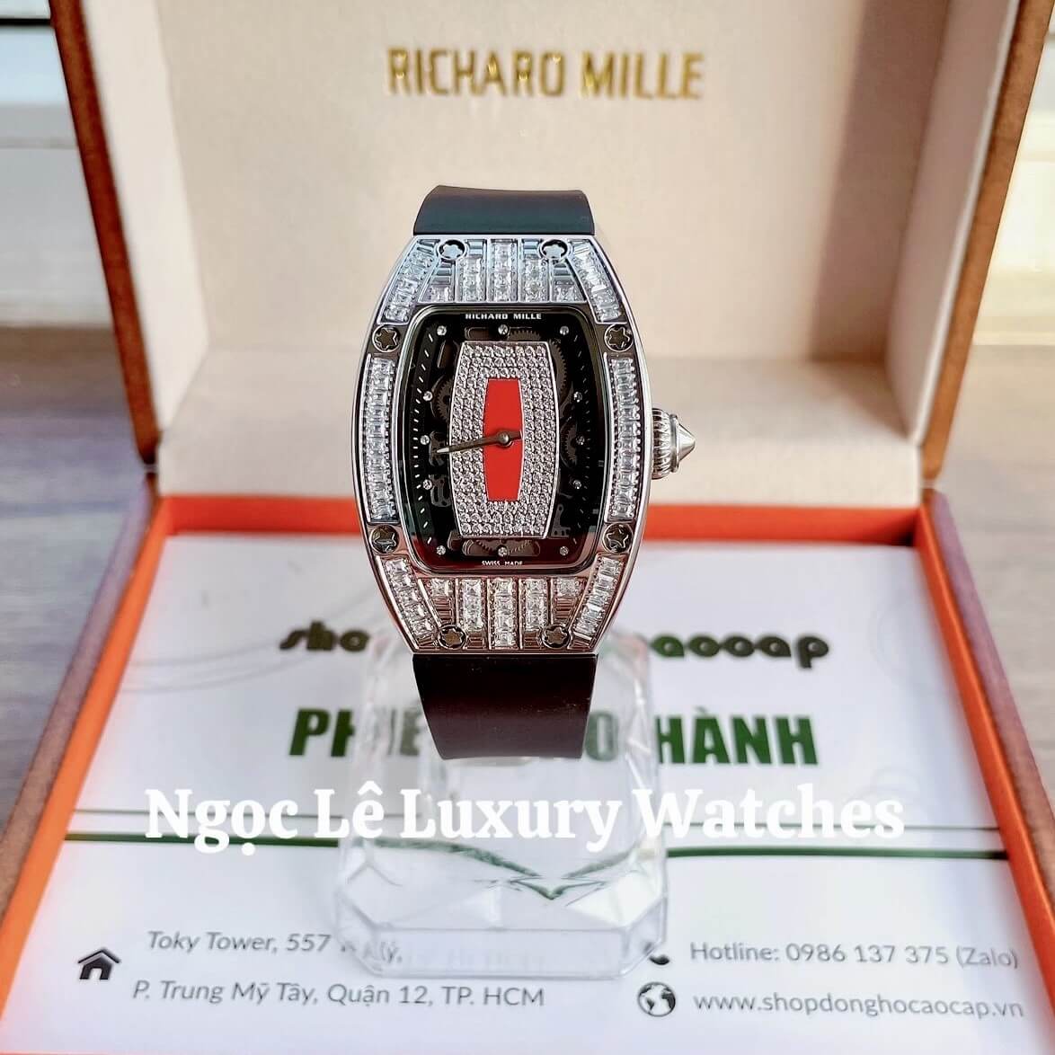 Đồng Hồ Nữ Richard Mille Siêu Cấp Dây Silicon Đen Lõi Đỏ Đính Đá Ống Vỏ Silver Size 30x47mm