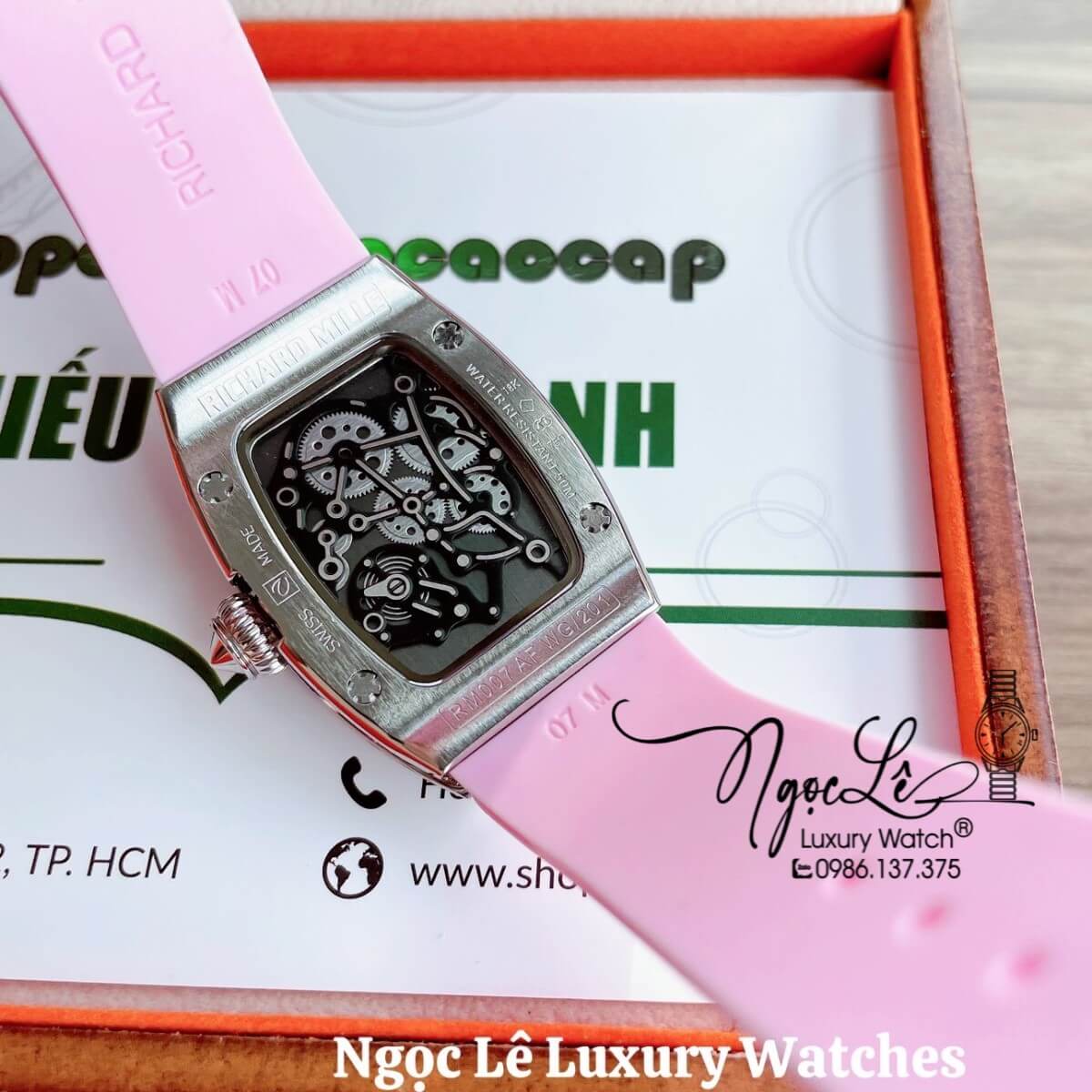 Đồng Hồ Nữ Richard Mille Siêu Cấp Dây Silicon Hồng Đính Đá Mịn Vỏ Silver Size 30x47mm