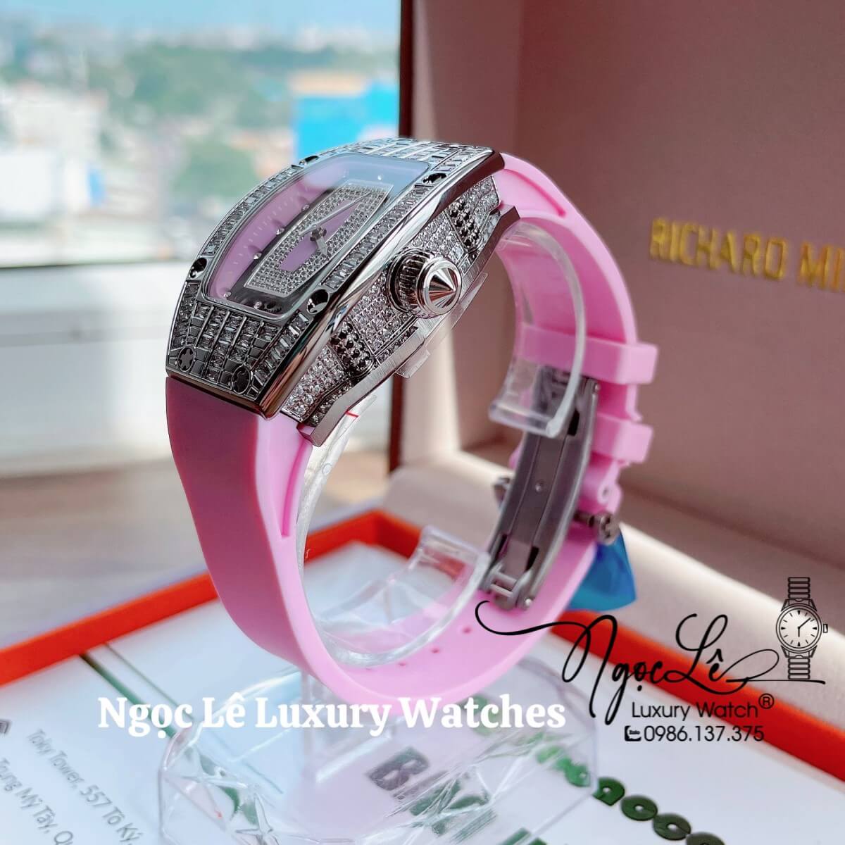 Đồng Hồ Nữ Richard Mille Siêu Cấp Dây Silicon Hồng Đính Đá Ống Vỏ Silver Size 30x47mm