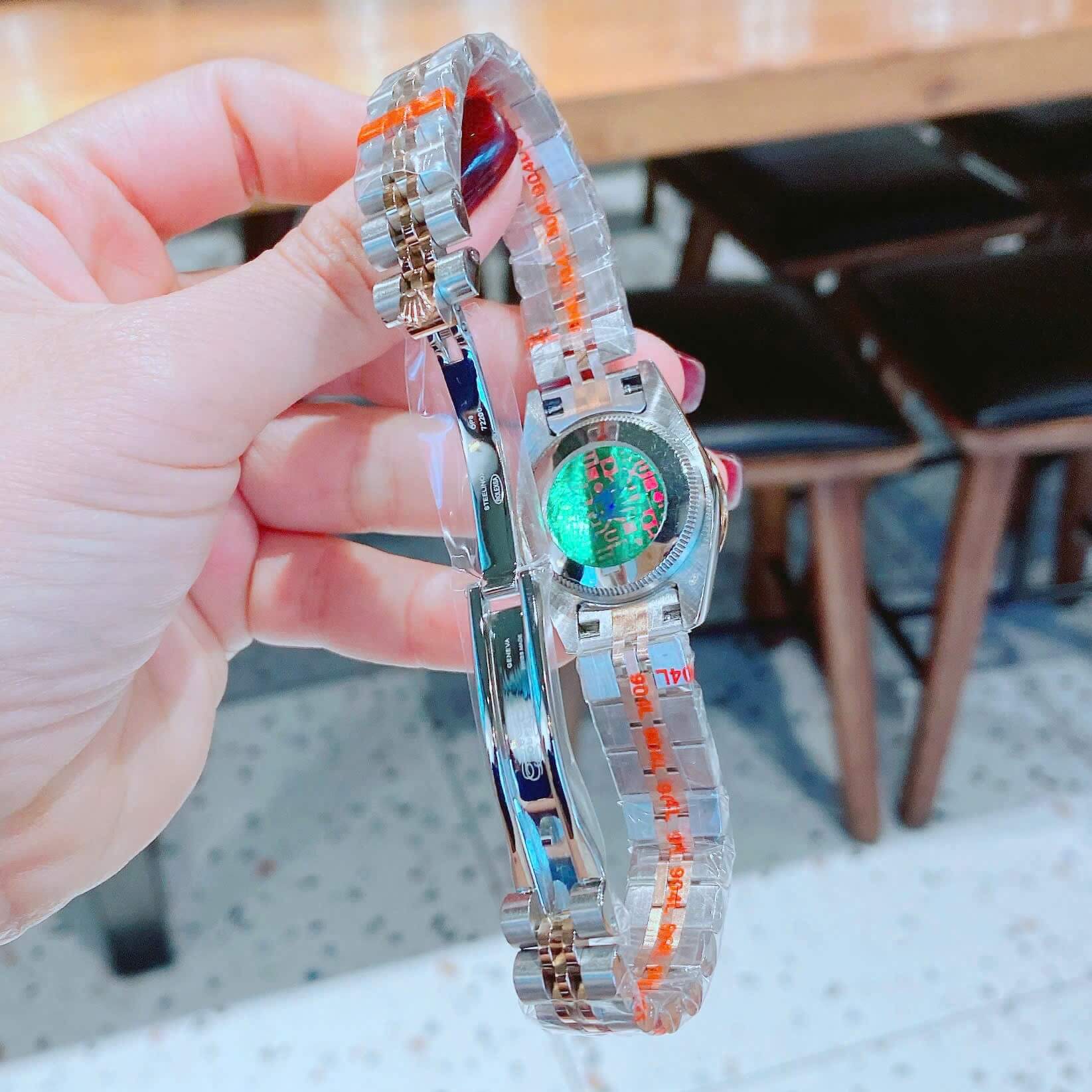 Đồng Hồ Nữ Ro Lex Datejust Máy Pin Size 28mm – Màu Demi Rose Mặt Trắng Xà Cừ