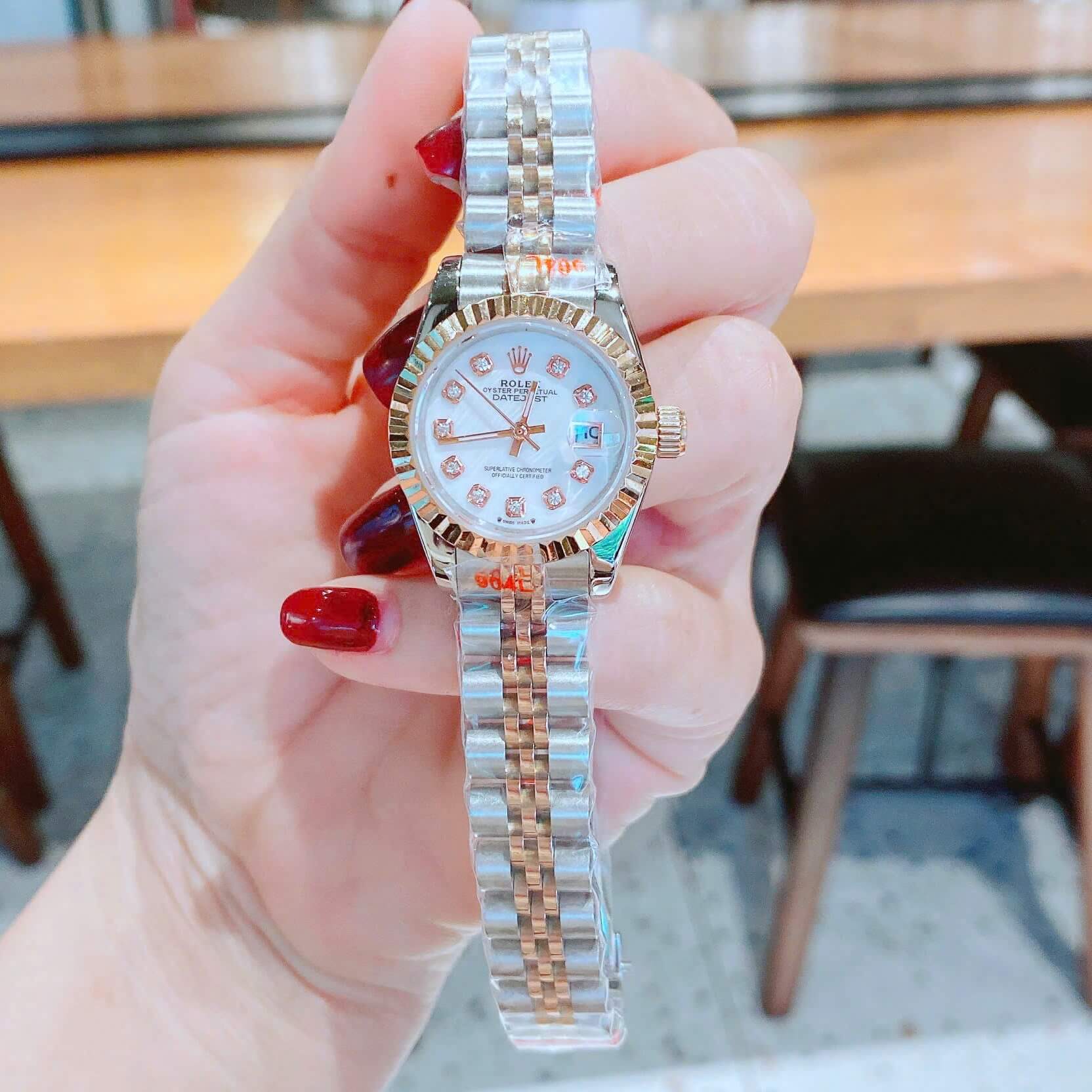 Đồng Hồ Nữ Ro Lex Datejust Máy Pin Size 28mm – Màu Demi Rose Mặt Trắng Xà Cừ