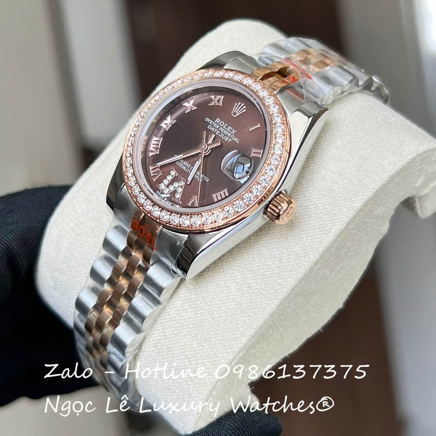 Đồng Hồ Nữ RoLex Datejust Dây Demi Vàng Hồng Mặt Nâu Viền Đá Máy Pin Size 31mm - Số La Mã
