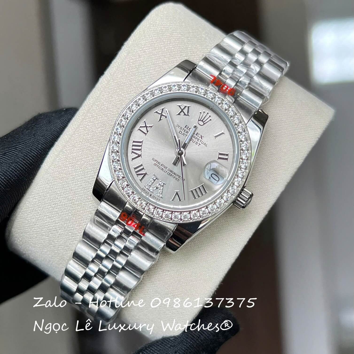 Đồng Hồ Nữ RoLex Datejust Dây Thép Silver Mặt Xám Viền Đá Máy Pin Size 31mm - Số La Mã