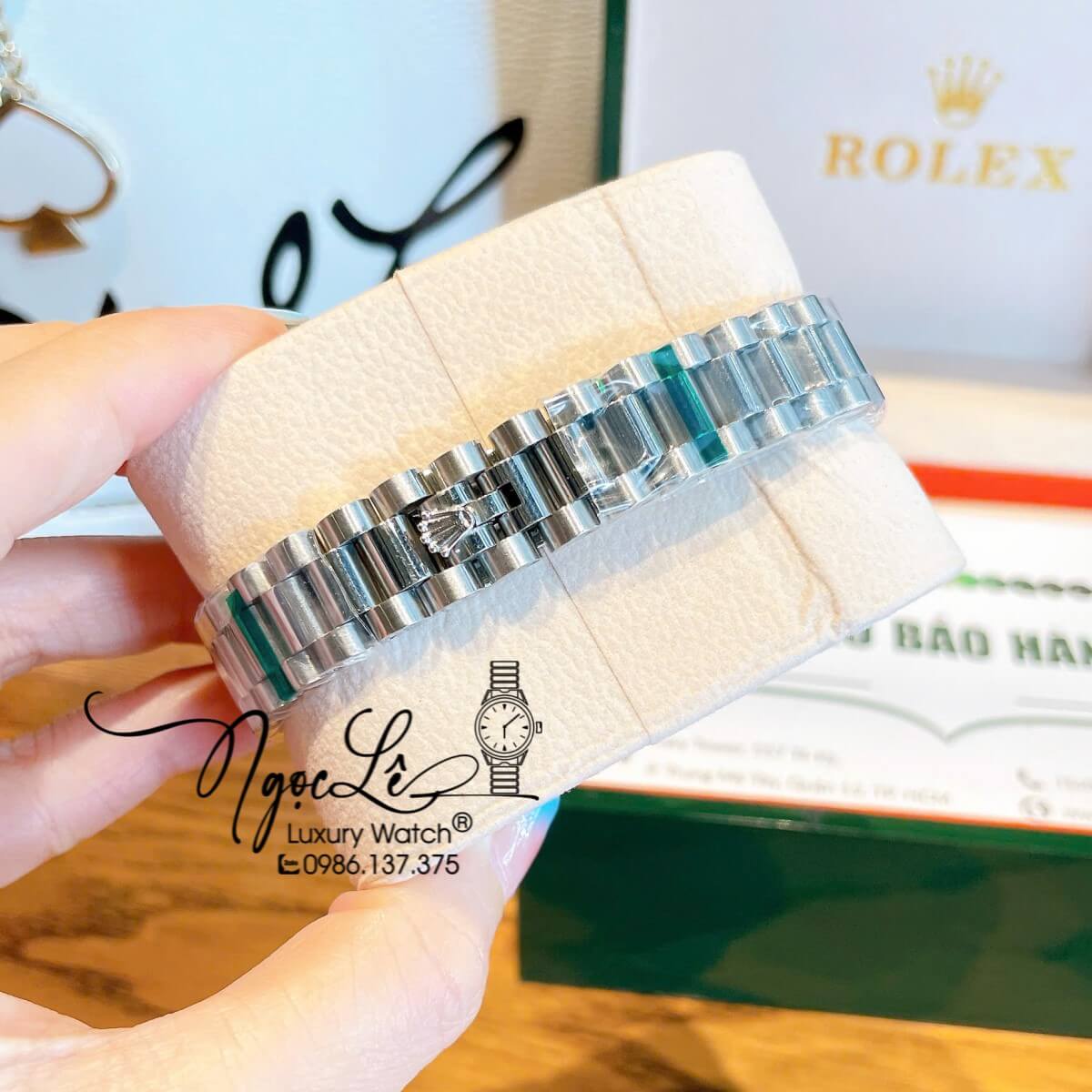 Đồng Hồ Nữ Rolex Datejust Máy Cơ Tự Động Dây Bạc Mặt Đen Đính Đá Size 31mm Phản Quang