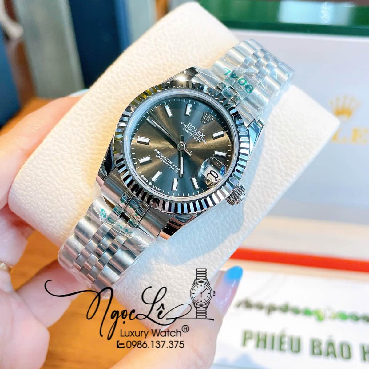Đồng Hồ Nữ Rolex Datejust Máy Cơ Tự Động Dây Bạc Mặt Đen Xám Niềng Khía Size 31mm - Mặt Đính Vạch Phản Quang