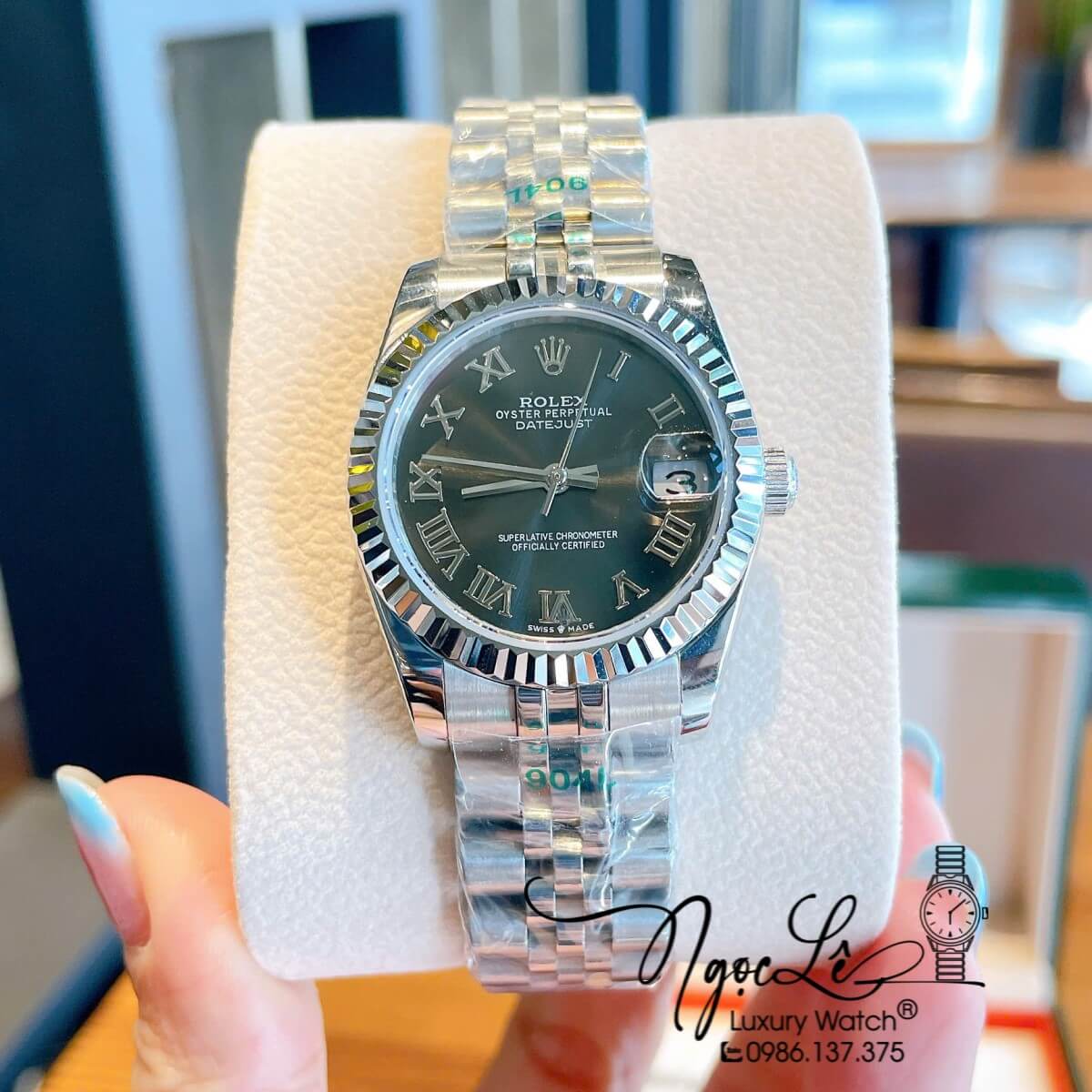 Đồng Hồ Nữ Rolex Datejust Máy Cơ Tự Động Dây Bạc Mặt Đen Xám Niềng Khía Size 31mm - Mặt Số La Mã