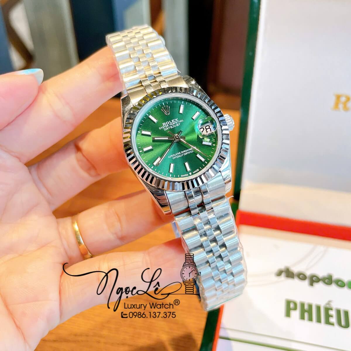 Đồng Hồ Nữ Rolex Datejust Máy Cơ Tự Động Dây Bạc Mặt Đen Xanh Lá Niềng Khía Size 31mm - Mặt Đính Vạch Phản Quang