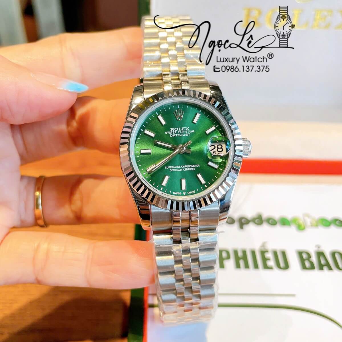 Đồng Hồ Nữ Rolex Datejust Máy Cơ Tự Động Dây Bạc Mặt Đen Xanh Lá Niềng Khía Size 31mm - Mặt Đính Vạch Phản Quang