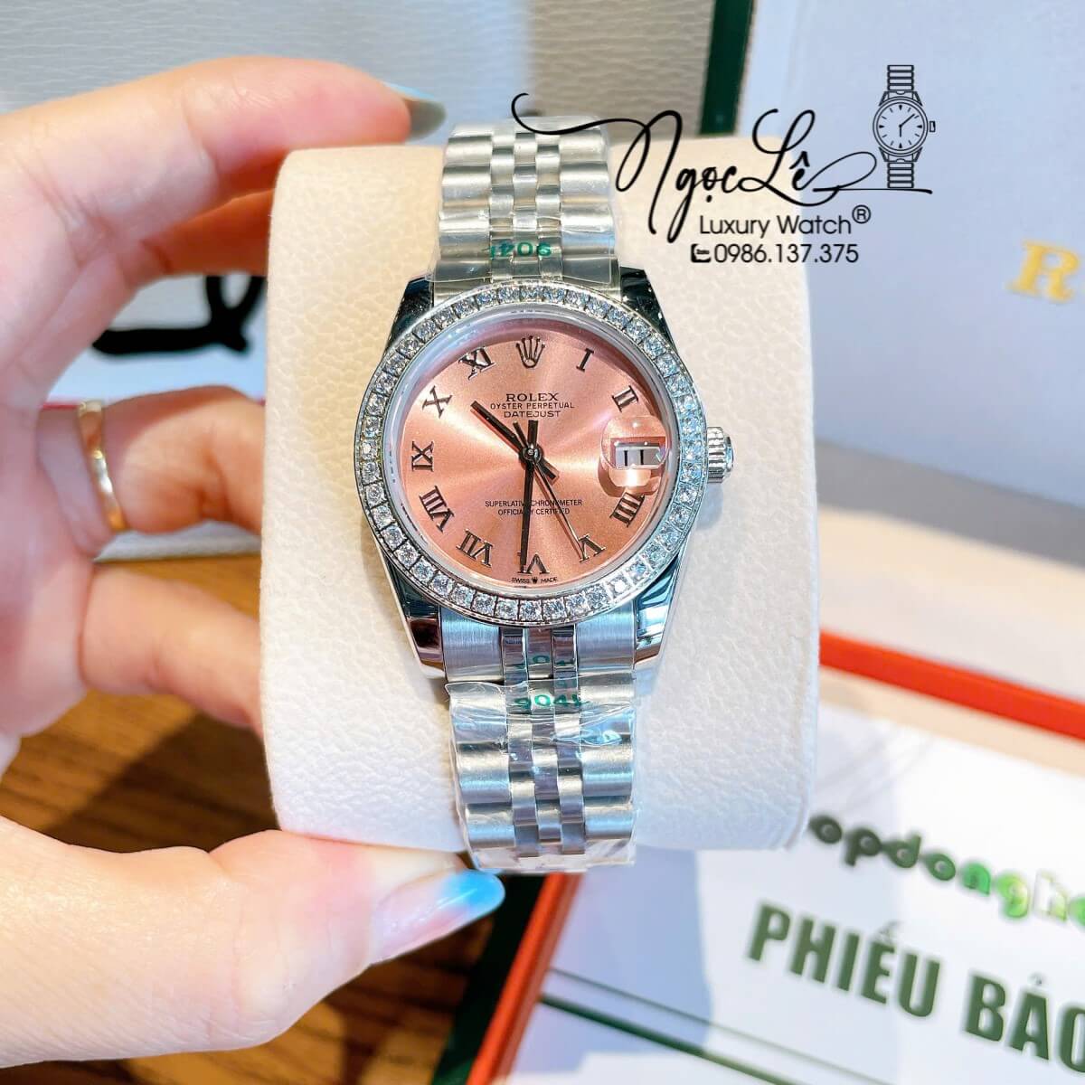 Đồng Hồ Nữ Rolex Datejust Máy Cơ Tự Động Dây Bạc Mặt Hồng Đính Đá Size 31mm - Mặt Số La Mã