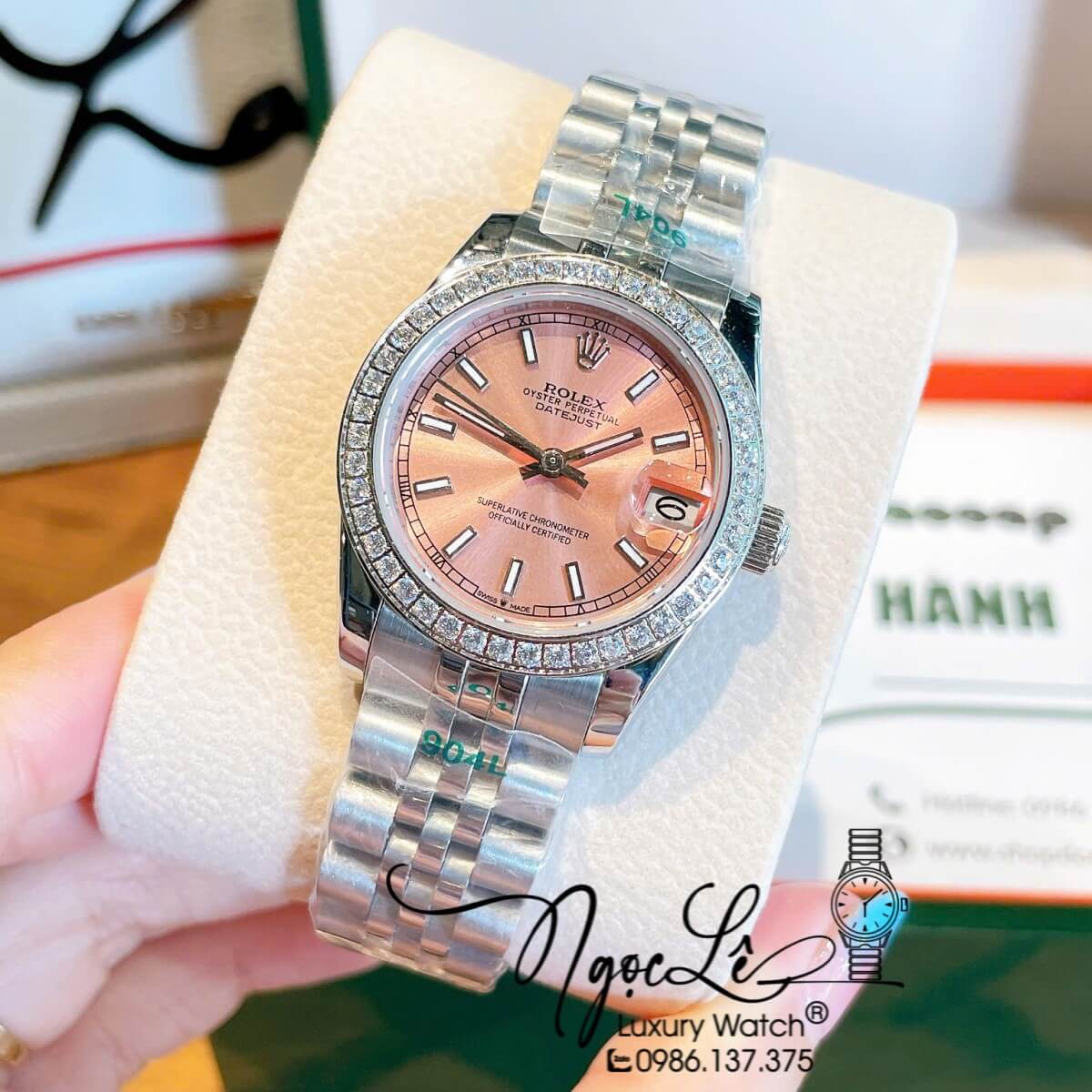 Đồng Hồ Nữ Rolex Datejust Máy Cơ Tự Động Dây Bạc Mặt Hồng Đính Đá Size 31mm Phản Quang