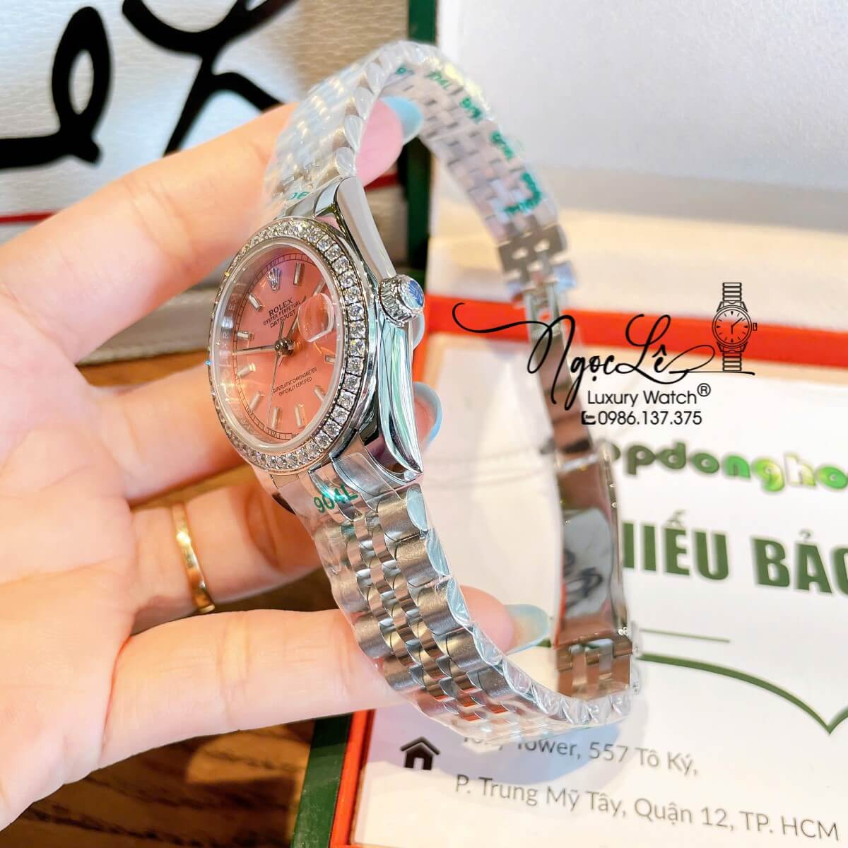 Đồng Hồ Nữ Rolex Datejust Máy Cơ Tự Động Dây Bạc Mặt Hồng Đính Đá Size 31mm Phản Quang