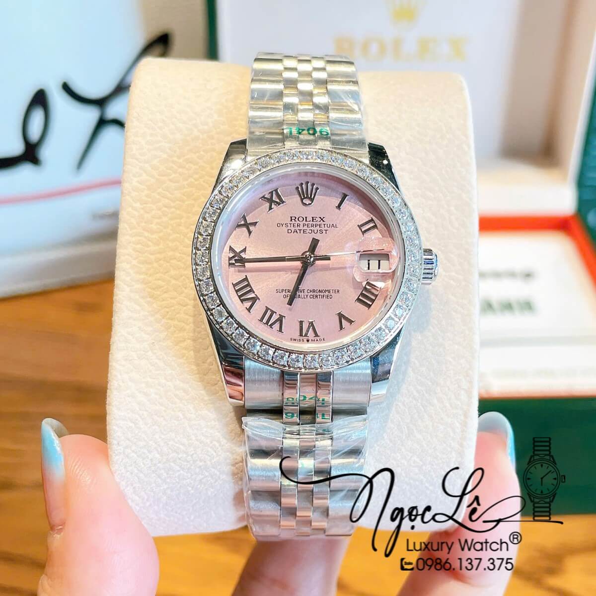 Đồng Hồ Nữ Rolex Datejust Máy Cơ Tự Động Dây Bạc Mặt Hồng Nhạt Đính Đá Size 31mm - Mặt Số La Mã