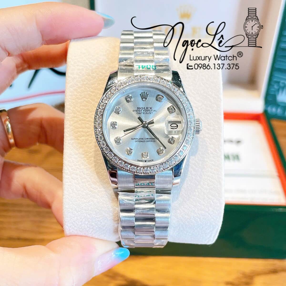 Đồng Hồ Nữ Rolex Datejust Máy Cơ Tự Động Dây Bạc Mặt Trắng Sữa Đính Đá Size 31mm