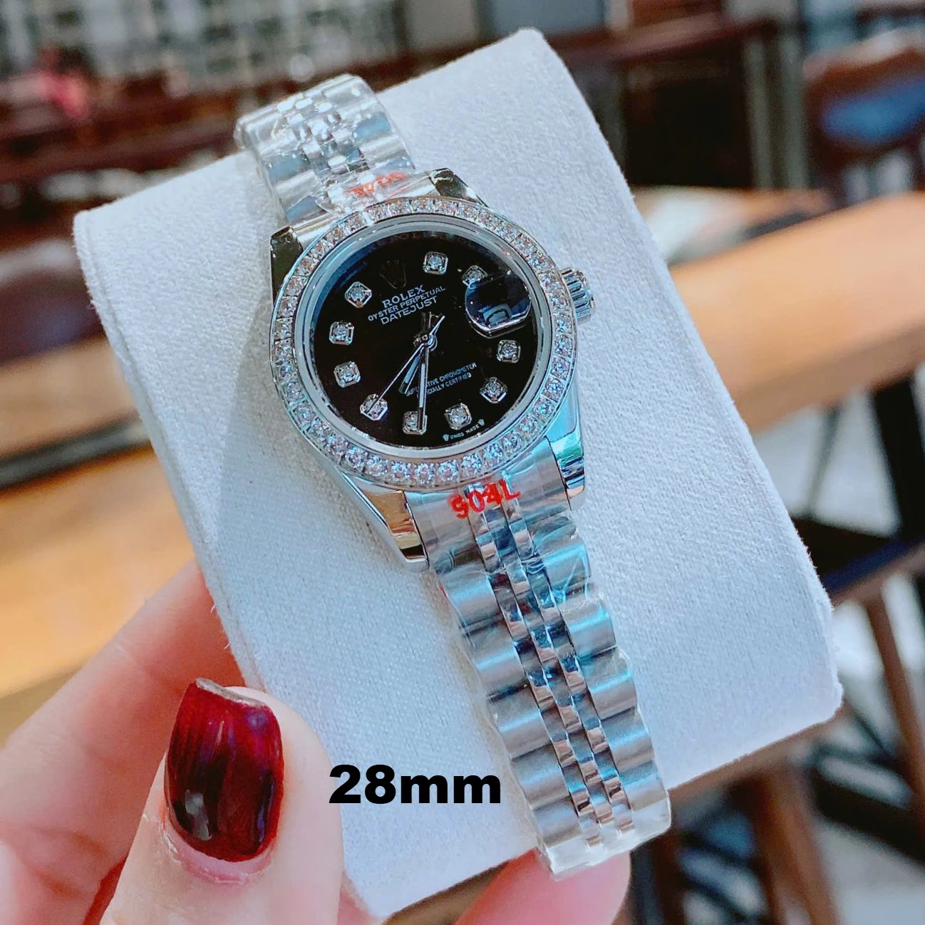 Đồng Hồ Nữ RoLex Datejust Máy Pin Size 28mm – Dây Bạc Mặt Đen Viền Đính Đá