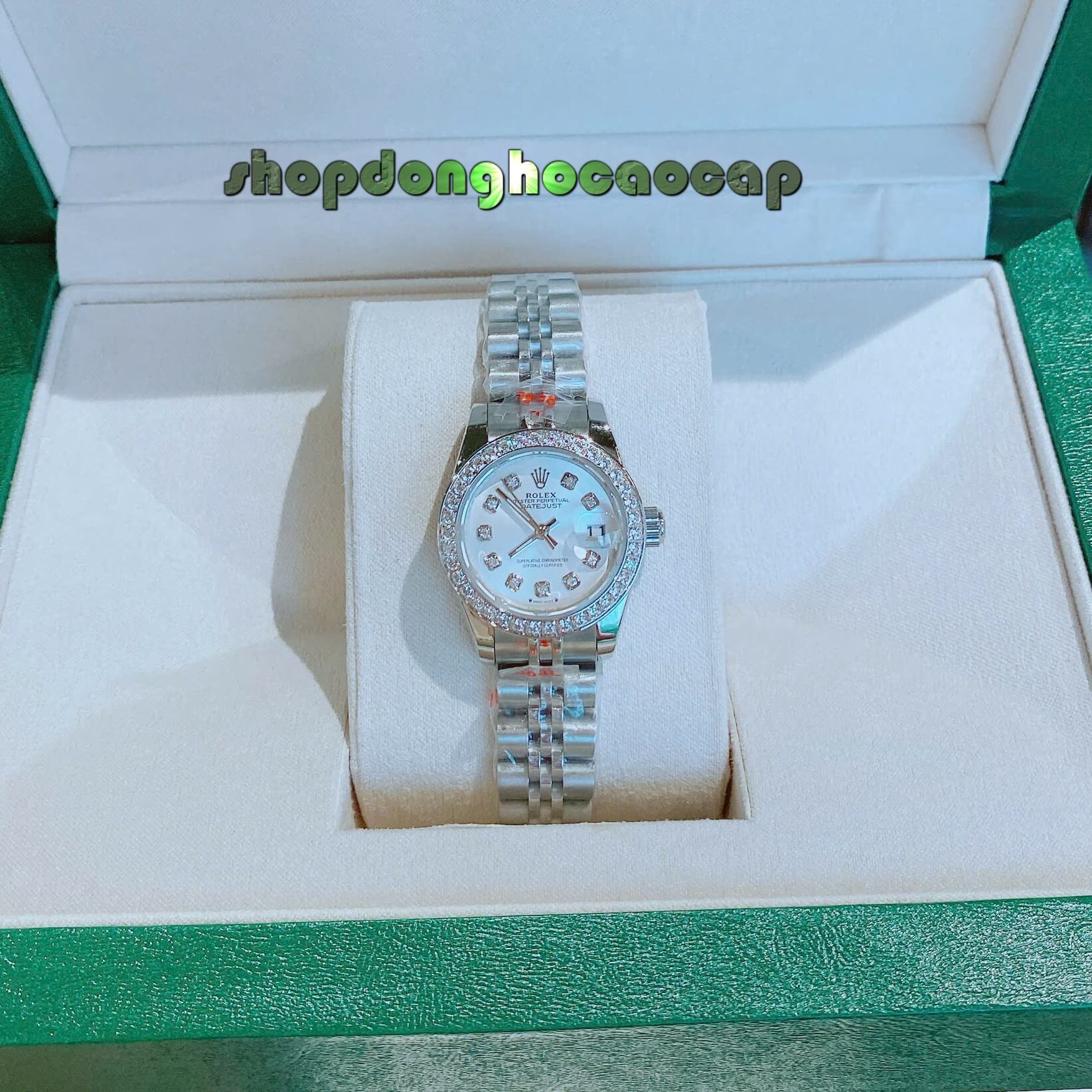 Đồng Hồ Nữ RoLex Datejust Máy Pin Size 28mm – Dây Bạc Mặt Trắng Viền Đính Đá