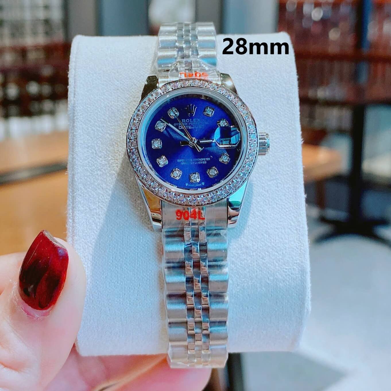 Đồng Hồ Nữ RoLex Datejust Máy Pin Size 28mm – Dây Bạc Mặt Xanh Dương Viền Đính Đá