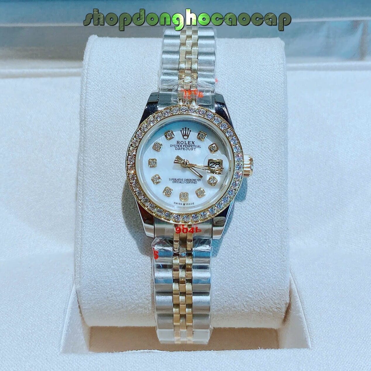 Đồng Hồ Nữ RoLex Datejust Máy Pin Size 28mm – Dây Demi Vàng Gold Mặt Trắng Xà Cừ Viền Đính Đá