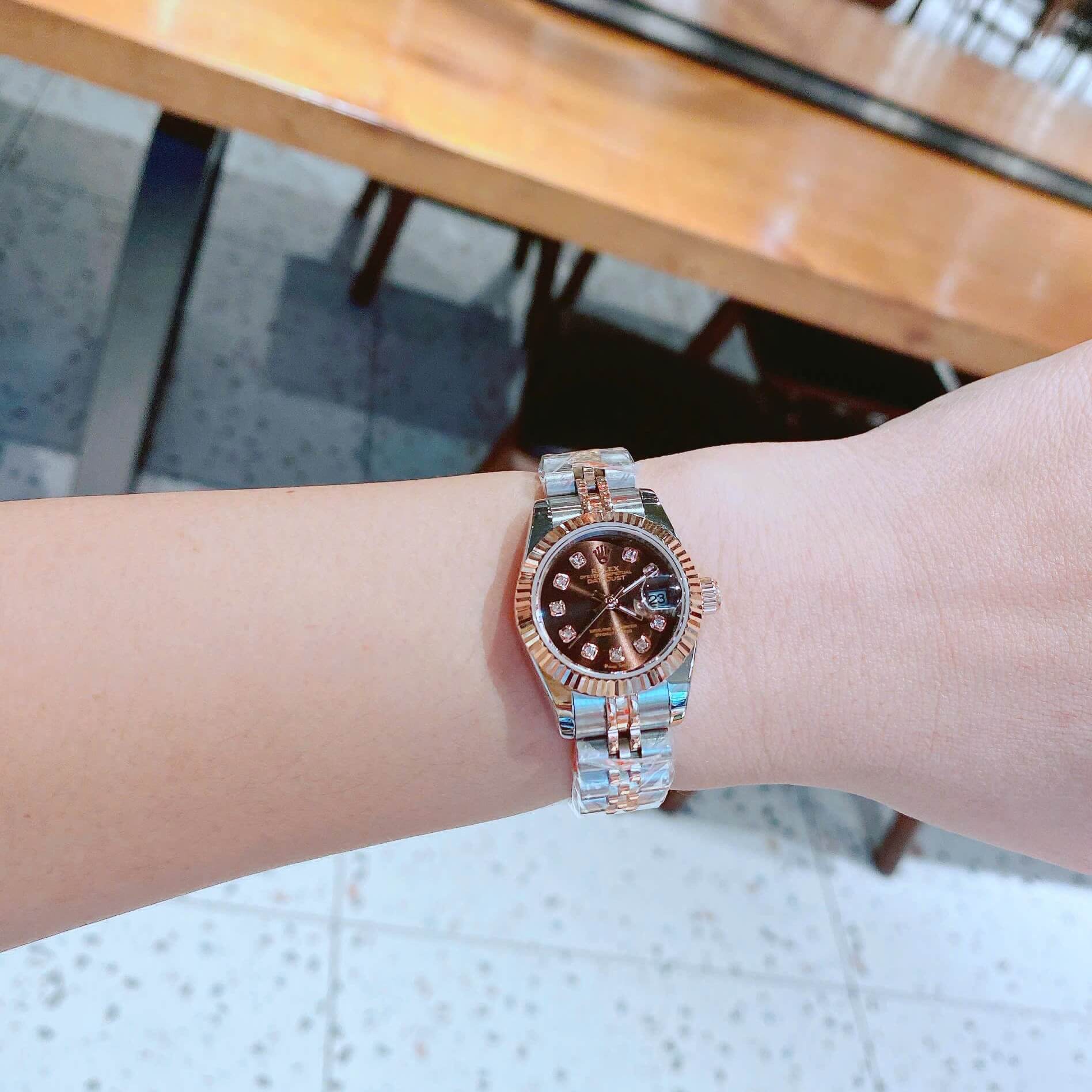 Đồng Hồ Nữ Rolex Datejust Máy Pin Size 28mm - Màu Demi Rose Mặt Nâu Socola