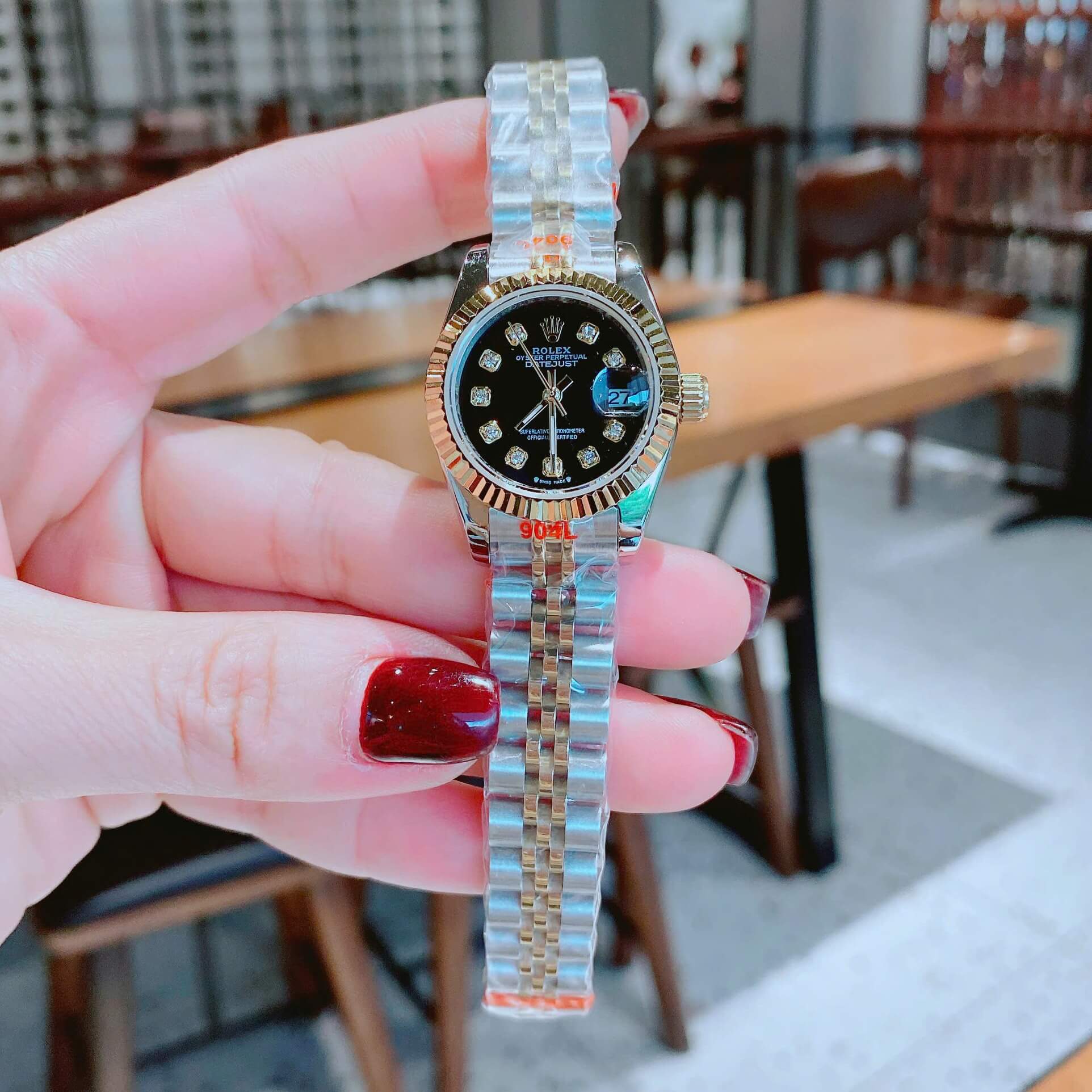 Đồng Hồ Nữ RoLex Datejust Máy Pin Size 28mm – Màu Demi Vàng Gold Mặt Đen Khía