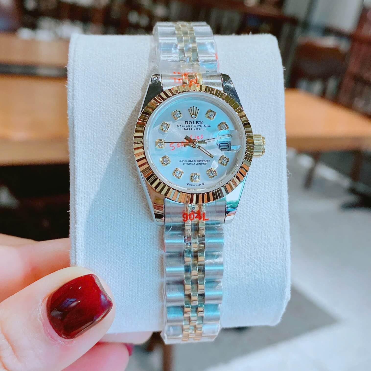 Đồng Hồ Nữ RoLex Datejust Máy Pin Size 28mm – Màu Demi Vàng Gold Mặt Trắng