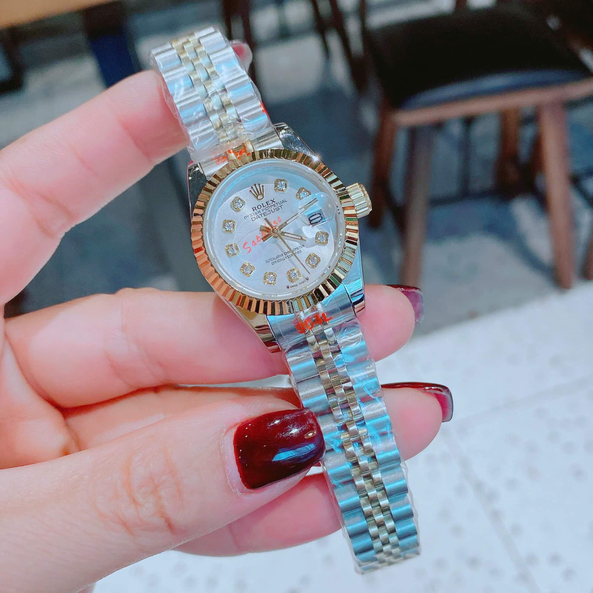 Đồng Hồ Nữ RoLex Datejust Máy Pin Size 28mm – Màu Demi Vàng Gold Mặt Trắng